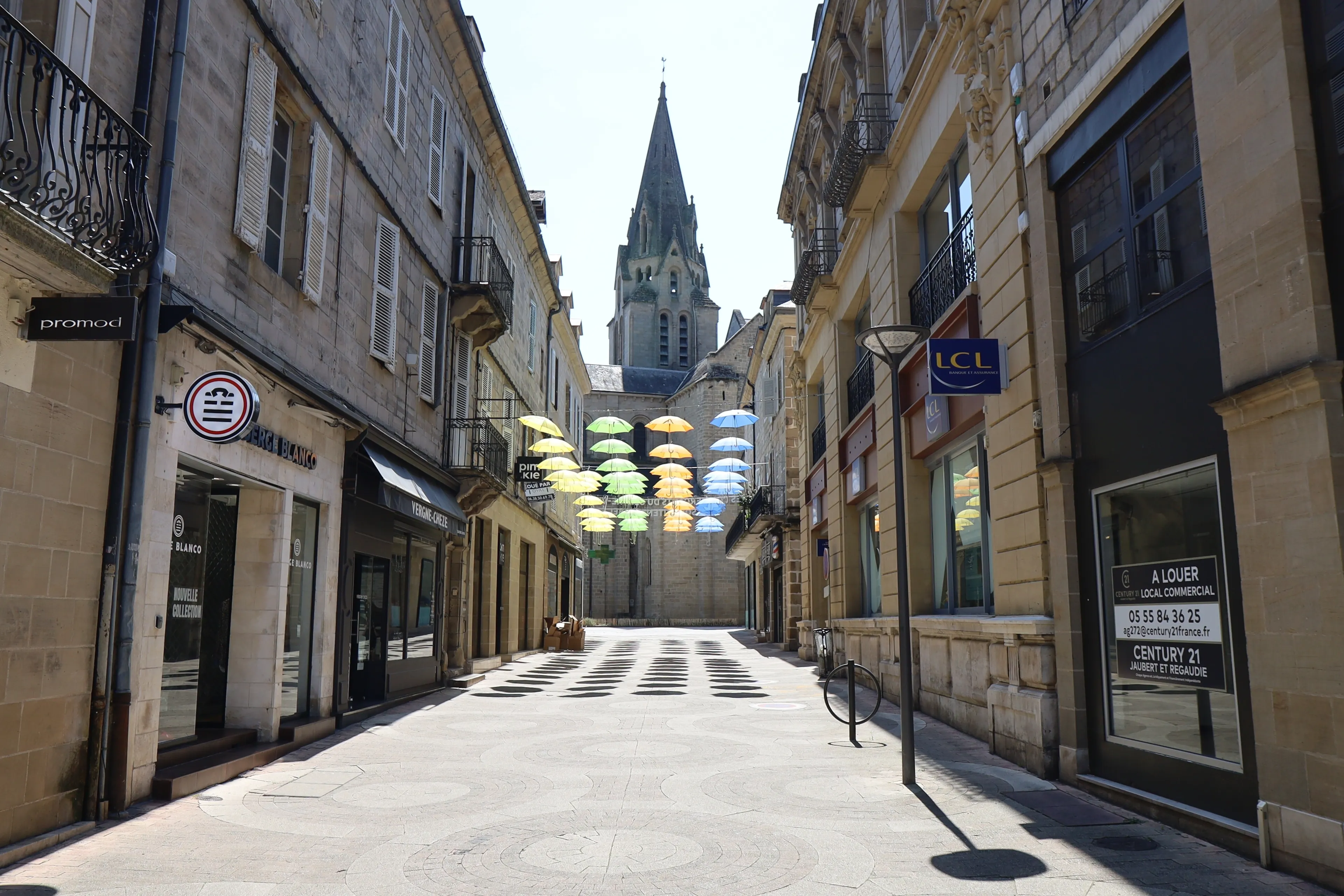 Best Gaillard hotels. Cheap hotels in Gaillard, France