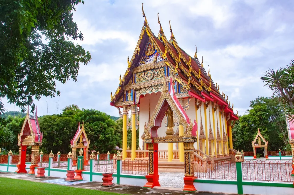 วัดทองหลาง อำเภอบ้านไร่ อุทัยธานี Wat Thonglang, Ban Rai District, Uthai Thani