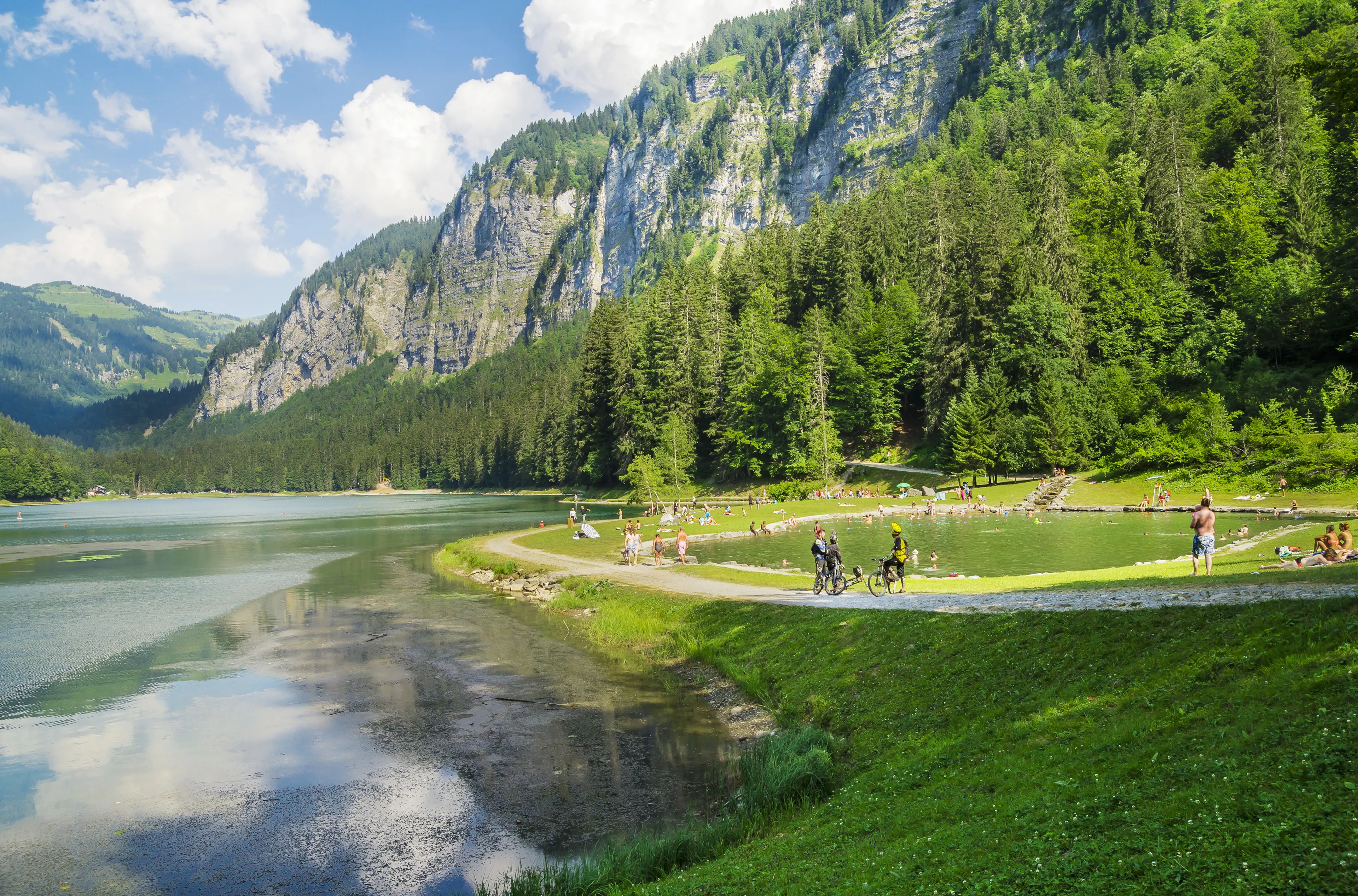 Best Morzine hotels. Cheap hotels in Morzine, France