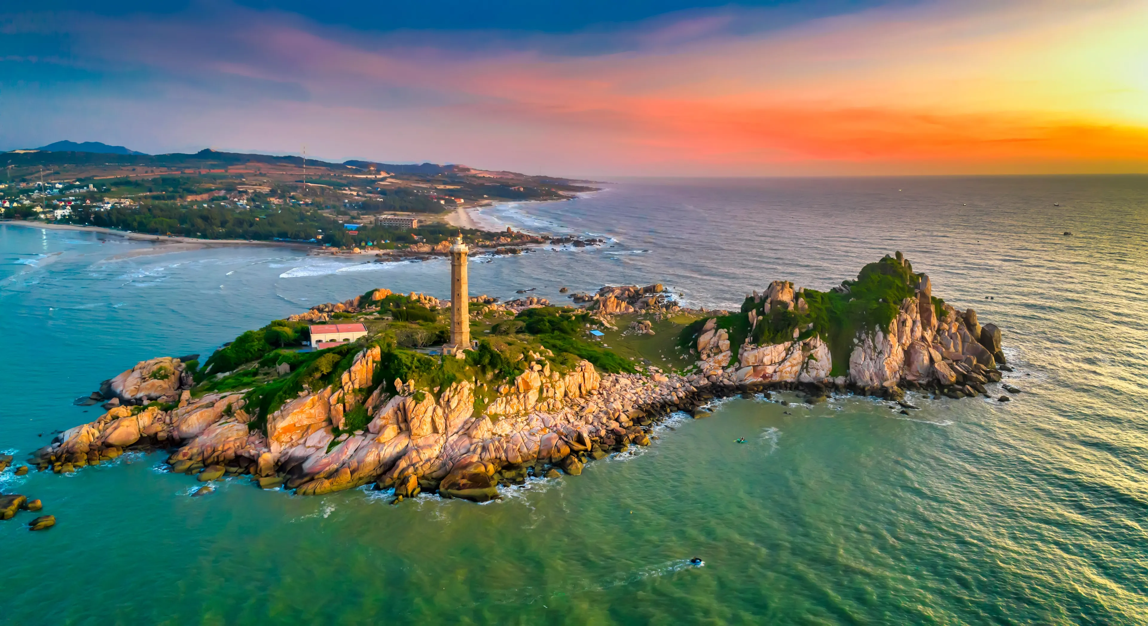 Ke Ga lighthouse is located on an island near the shore seen from above, this is an ancient lighthouse built in the French period to guide the water in the central waters of Vietnam.