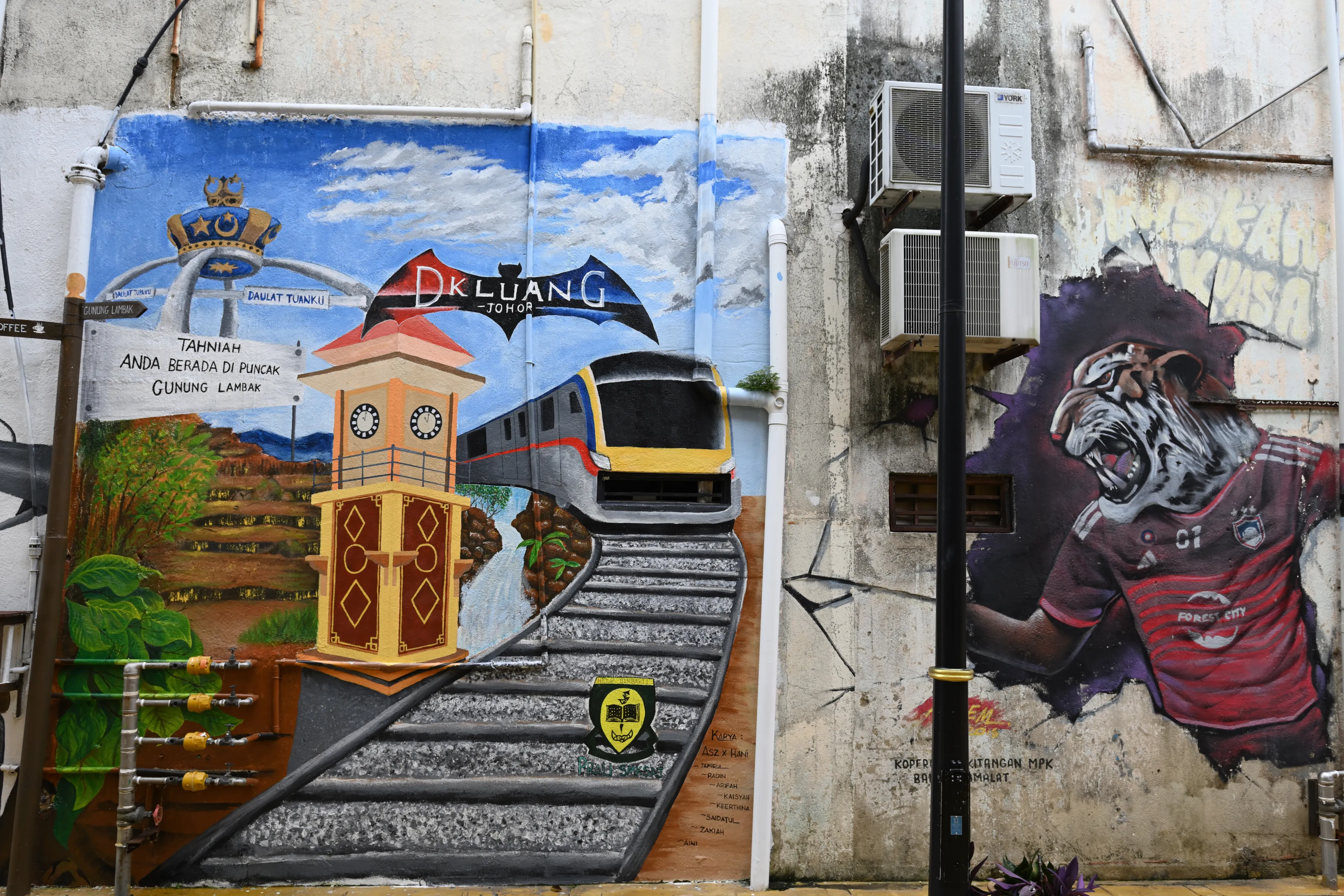 KLUANG, MALAYSIA -JUNE 12, 2024: Day view of street art in Kluang, Johor, Malaysia. 