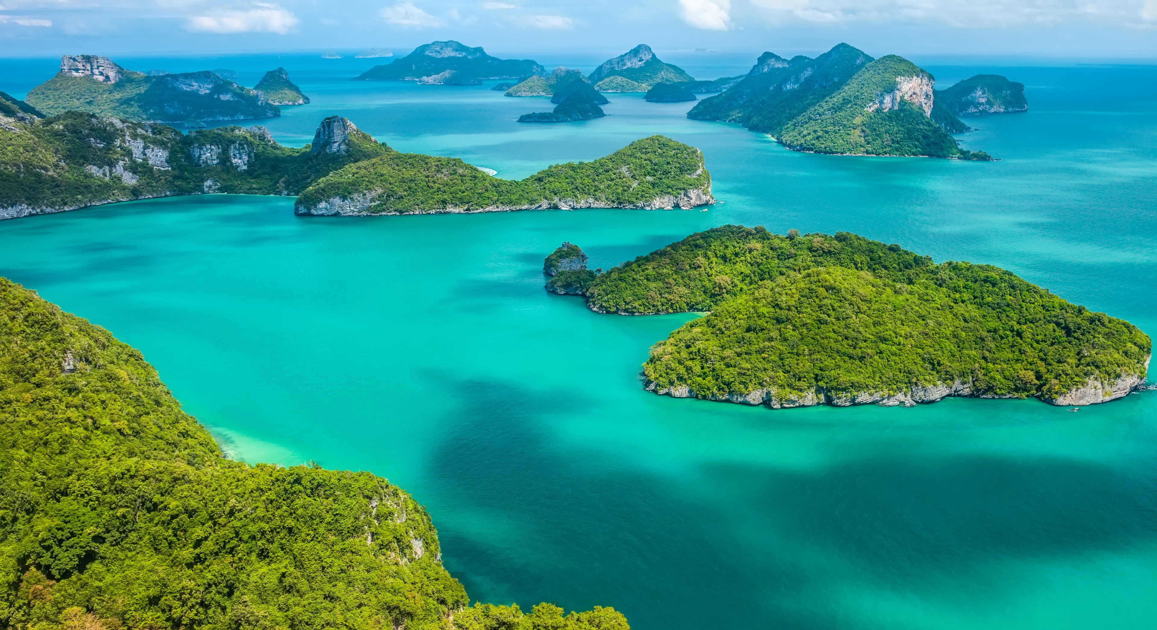 Tropical group of islands in Ang Thong National Marine Park, Thailand. Top view