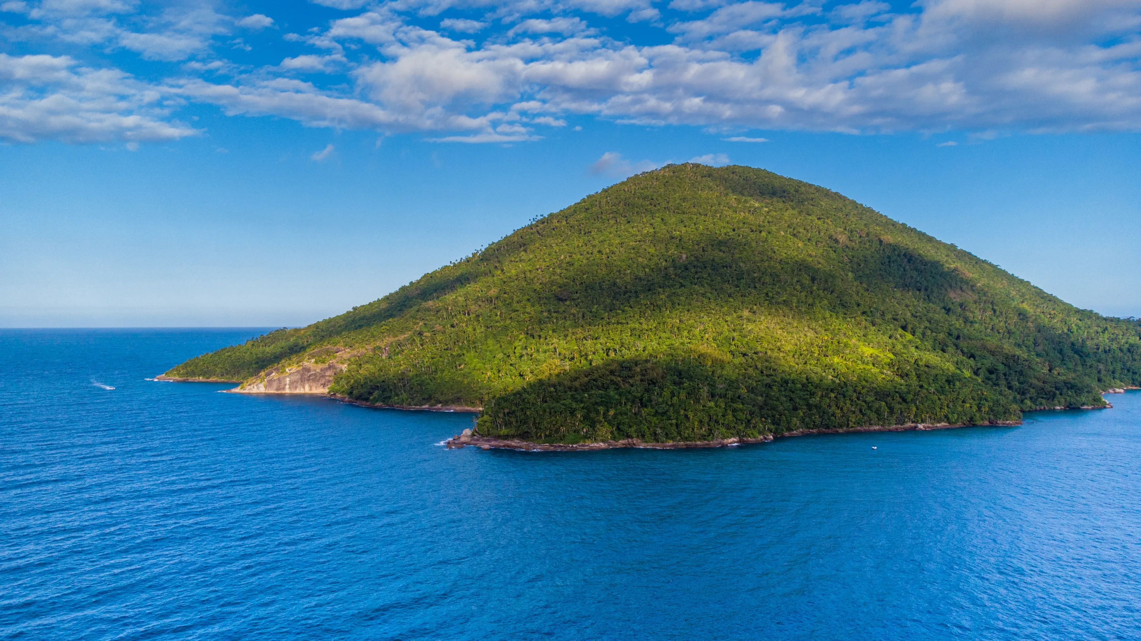 Best Ubatuba hotels. Cheap hotels in Ubatuba, Brazil