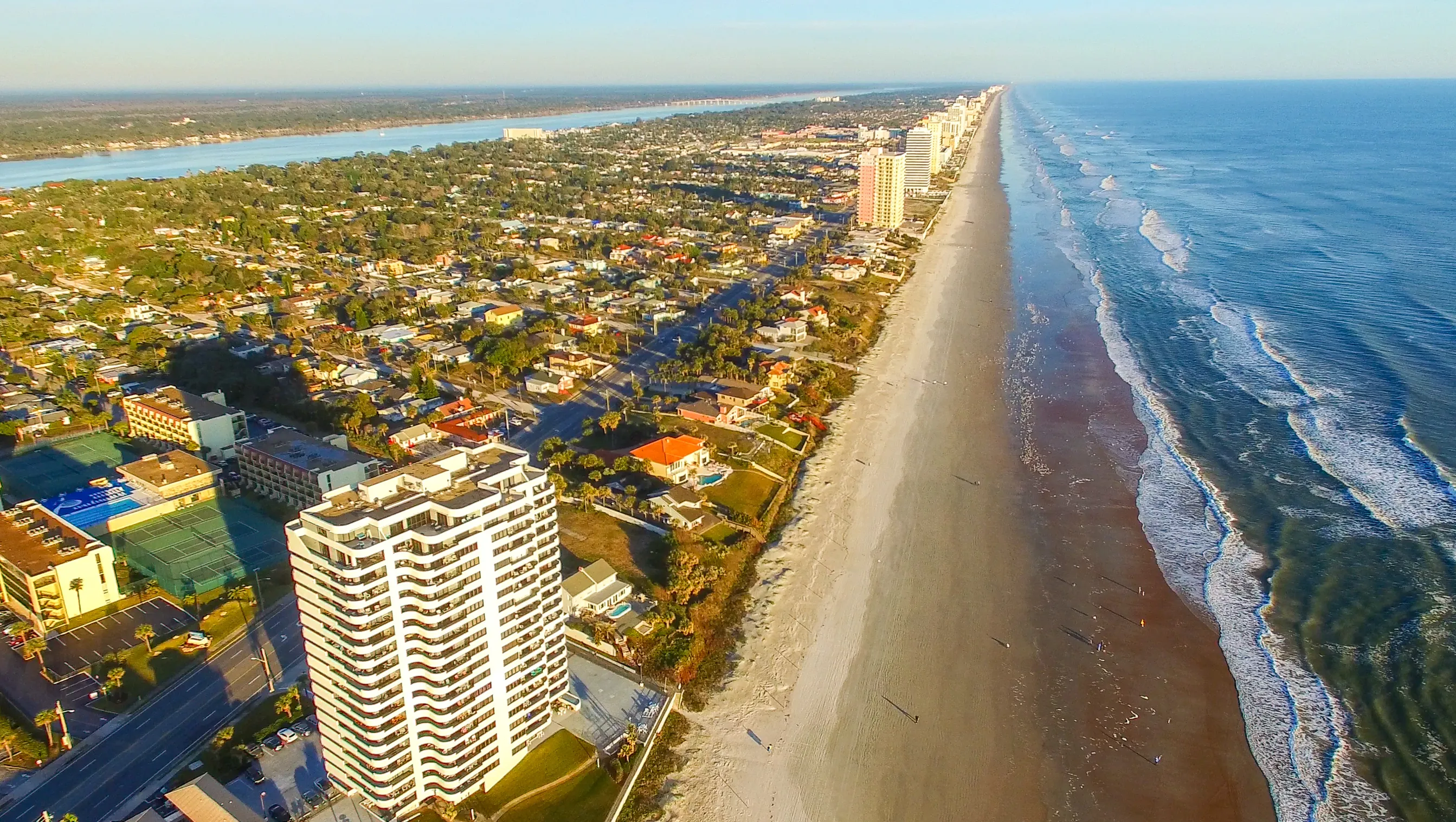 Best Daytona Beach hotels. Cheap hotels in Daytona Beach, Florida, United States