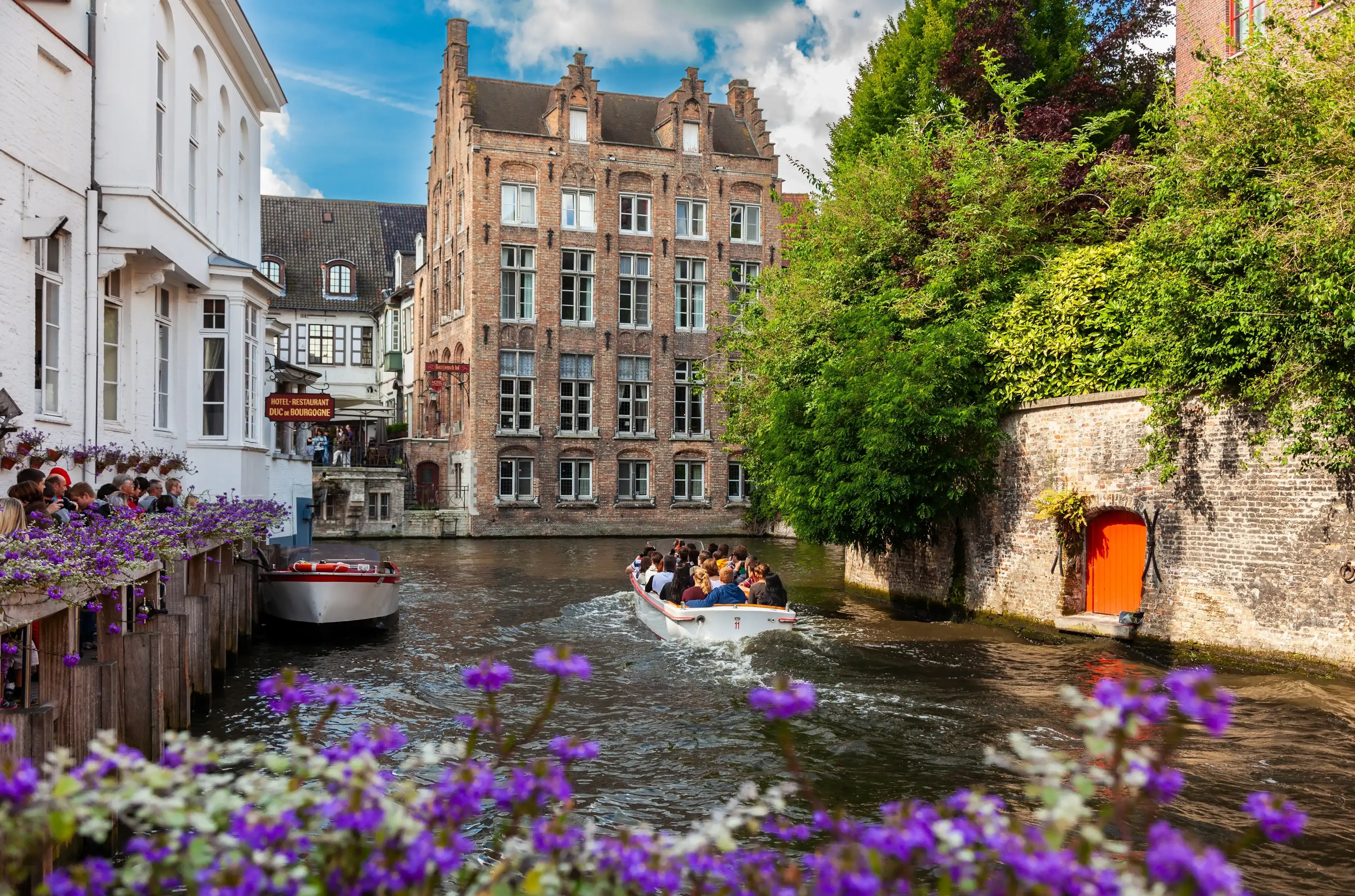 Flanders hotels. Best hotels in Flanders, Belgium Flanders hotels. Best hotels in Flanders, Belgium
