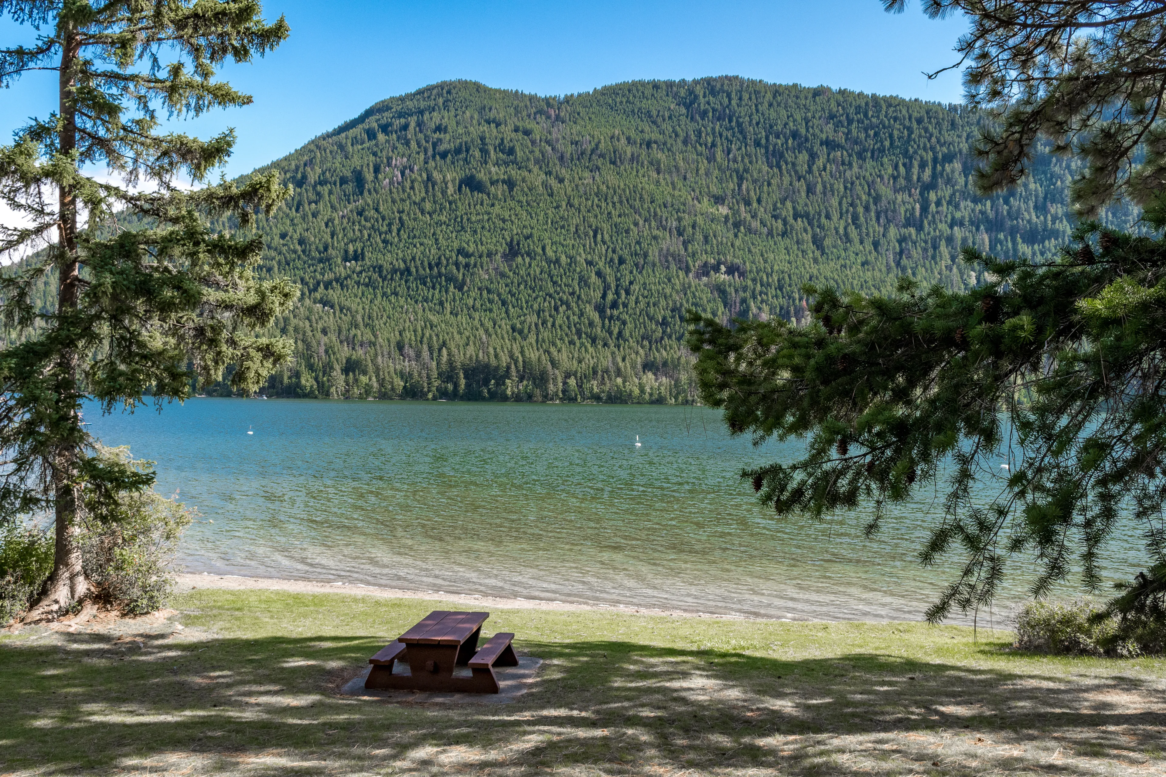 Best Kamloops hotels. Cheap hotels in Kamloops, British Columbia, Canada