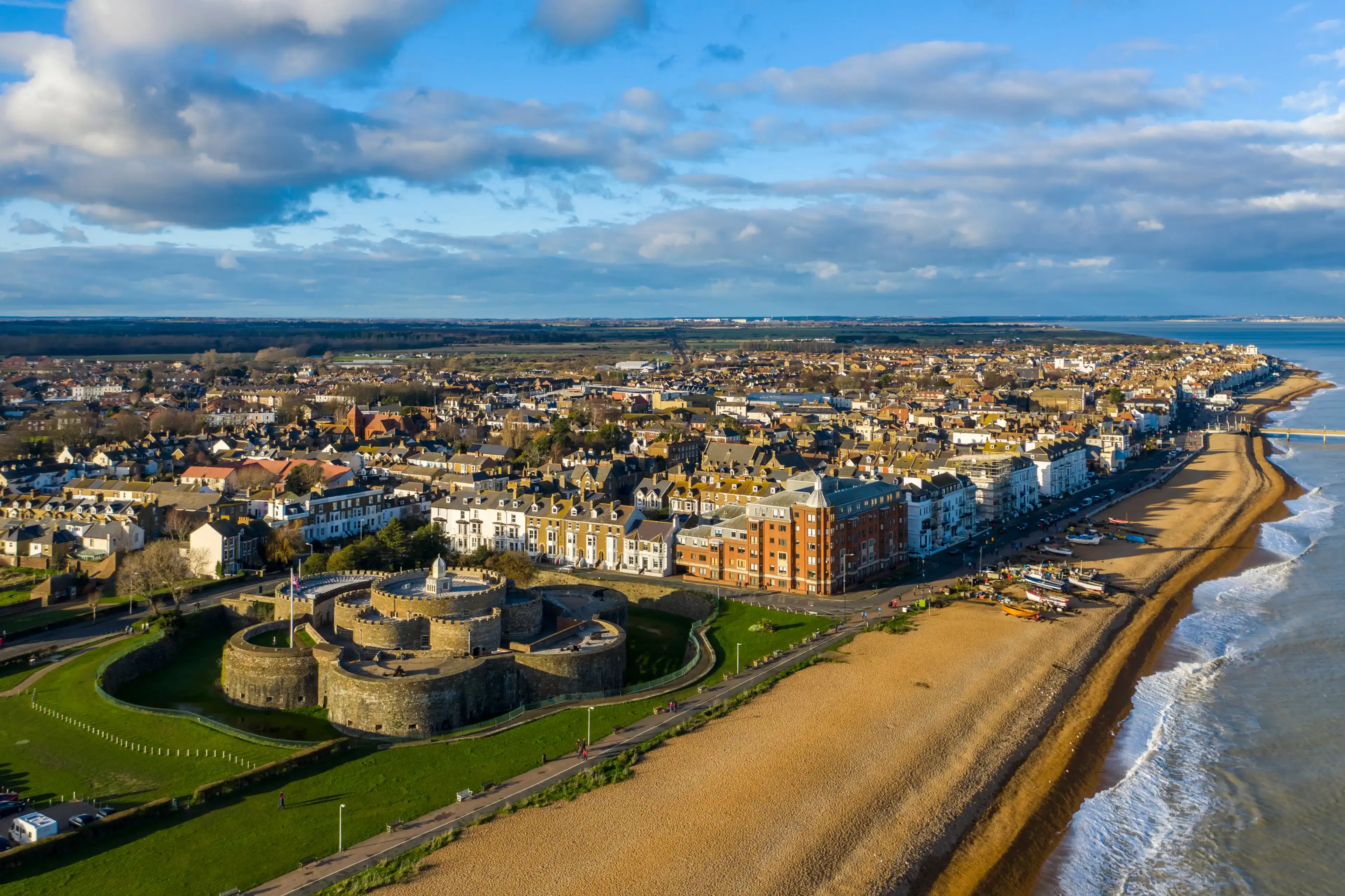 Best Deal hotels. Cheap hotels in Deal, United Kingdom Best Deal hotels. Cheap hotels in Deal, United Kingdom