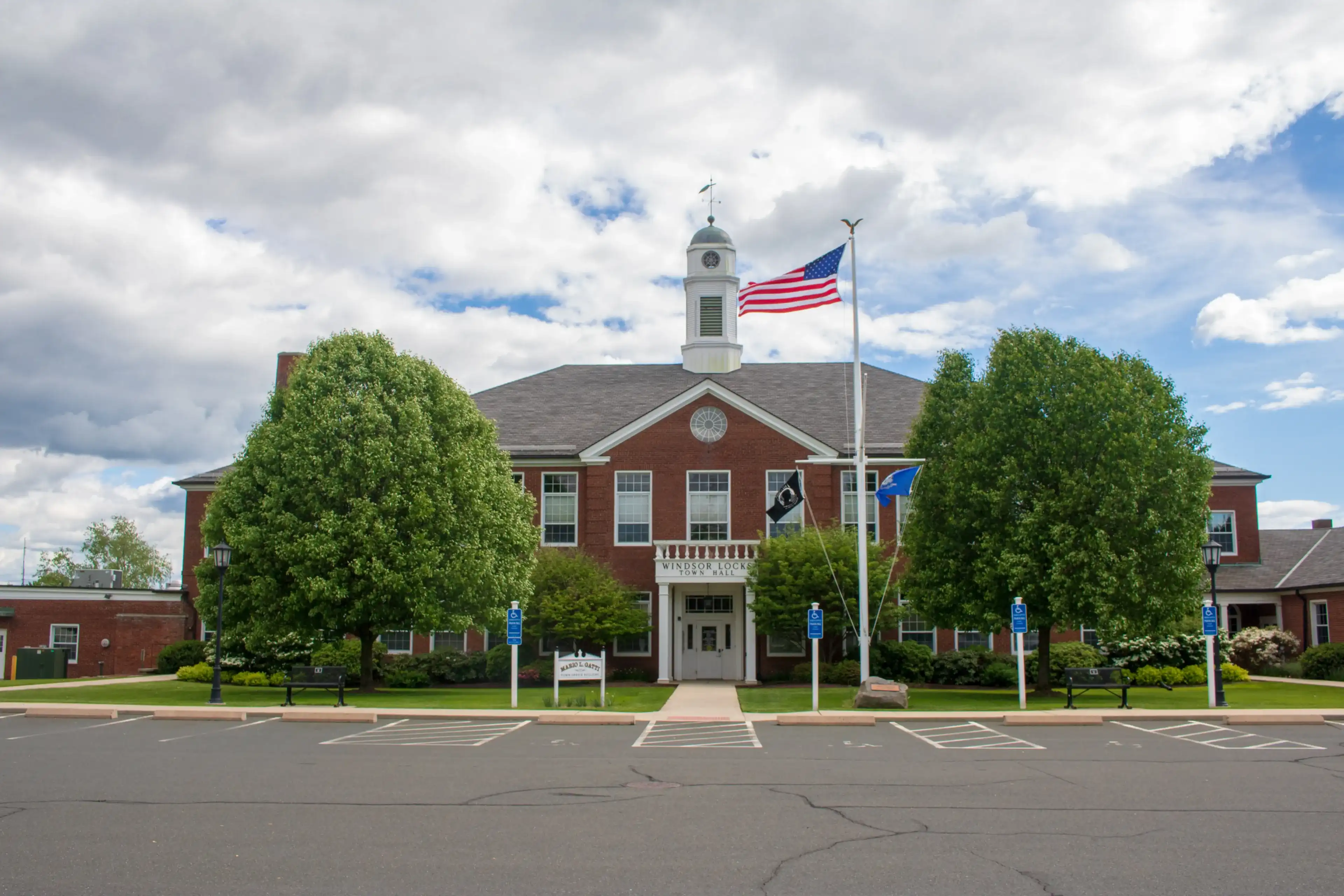 Best Windsor Locks hotels. Cheap hotels in Windsor Locks, Connecticut, United States Best Windsor Locks hotels. Cheap hotels in Windsor Locks, Connecticut, United States