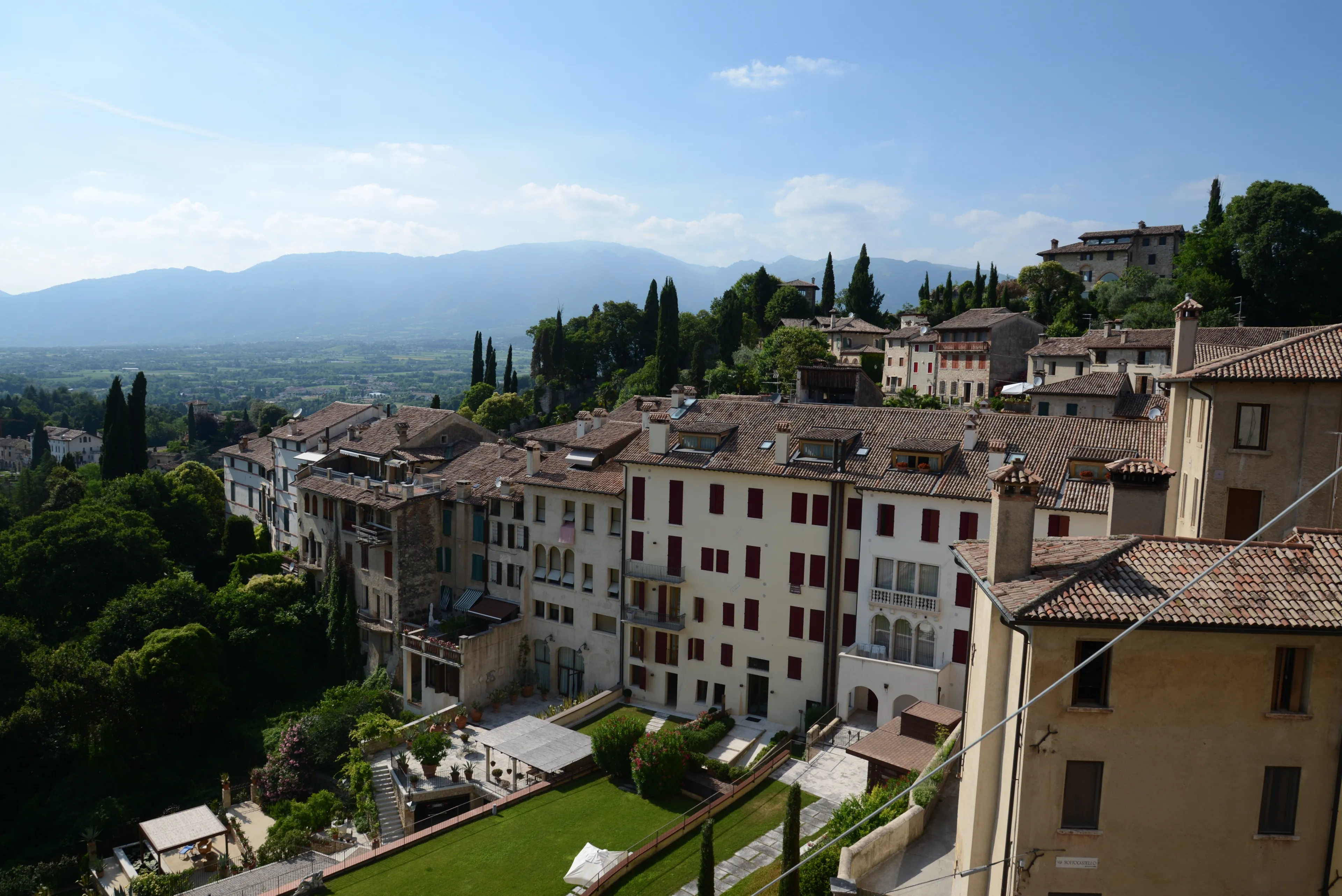 Best Asolo hotels. Cheap hotels in Asolo, Italy
