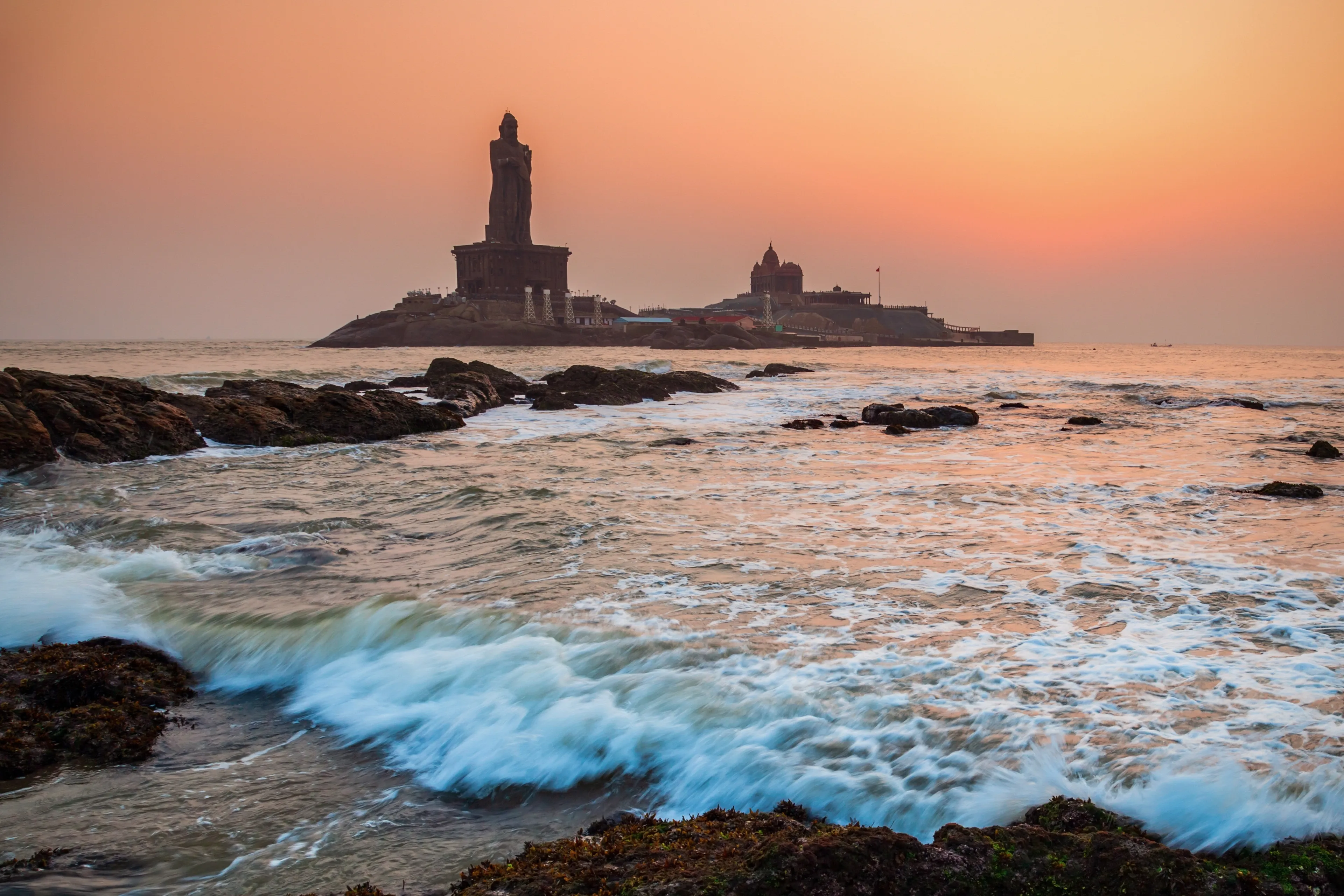 Thiruvalluvar Statue and Vivekananda Rock Memorial on the small island in Kanyakumari city in Tamil Nadu, India