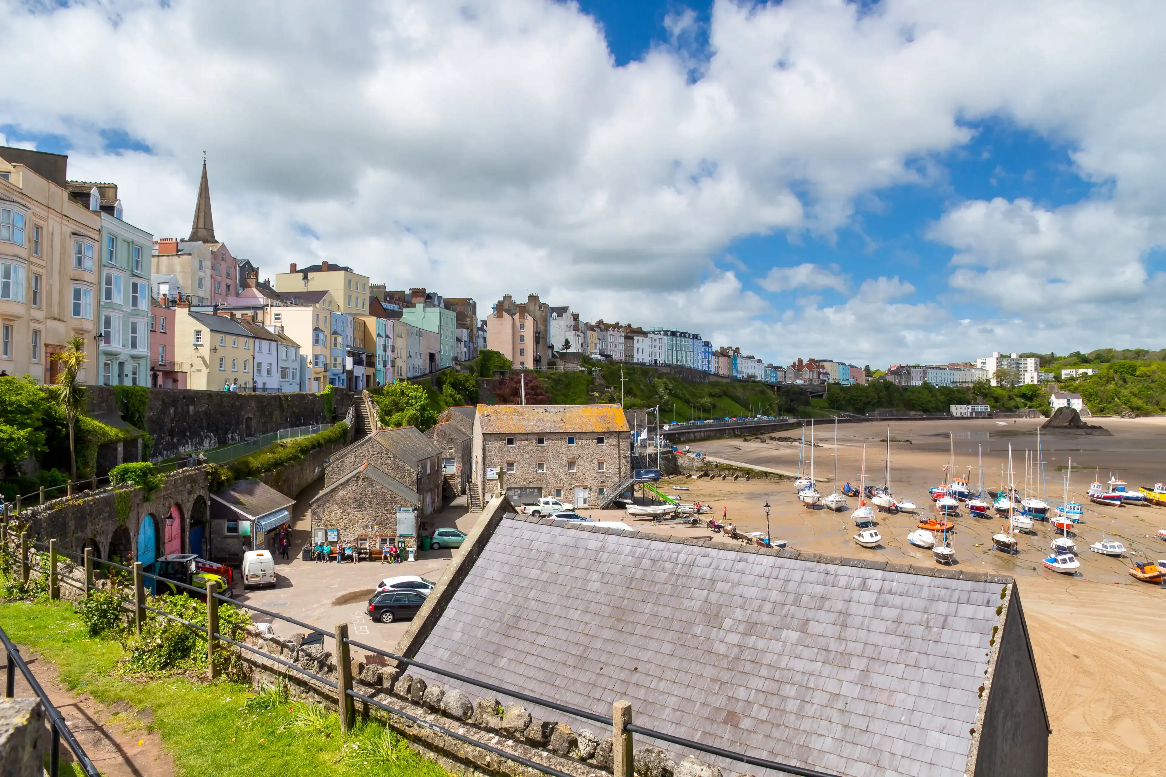 Overlooking Tenby Harbour in Carmarthen Bay, Pembrokeshire, South West Wales, UK Europe Overlooking Tenby Harbour in Carmarthen Bay, Pembrokeshire, South West Wales, UK Europe