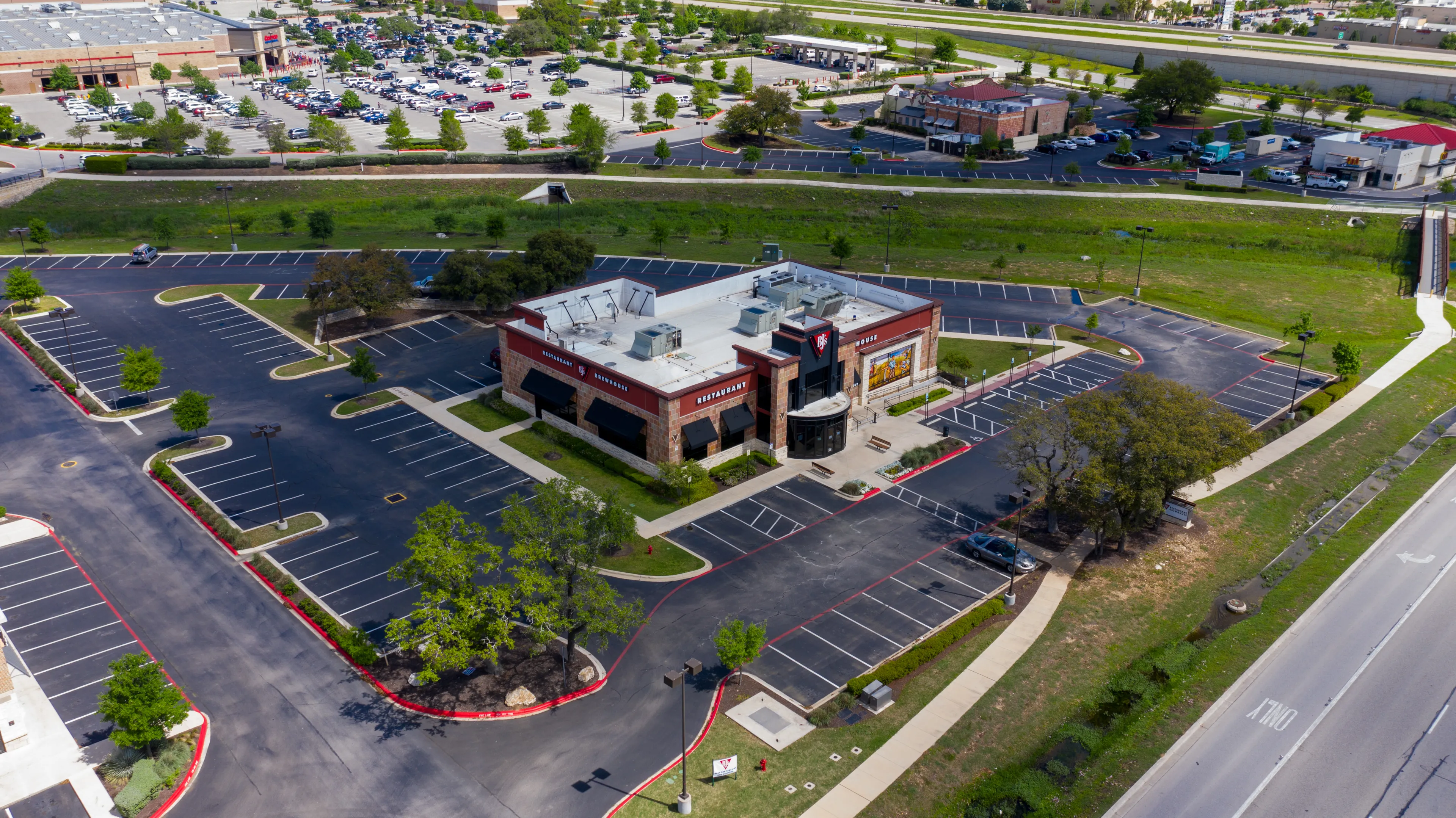 A BJ's Brewhouse Restaurant, Cedar Park