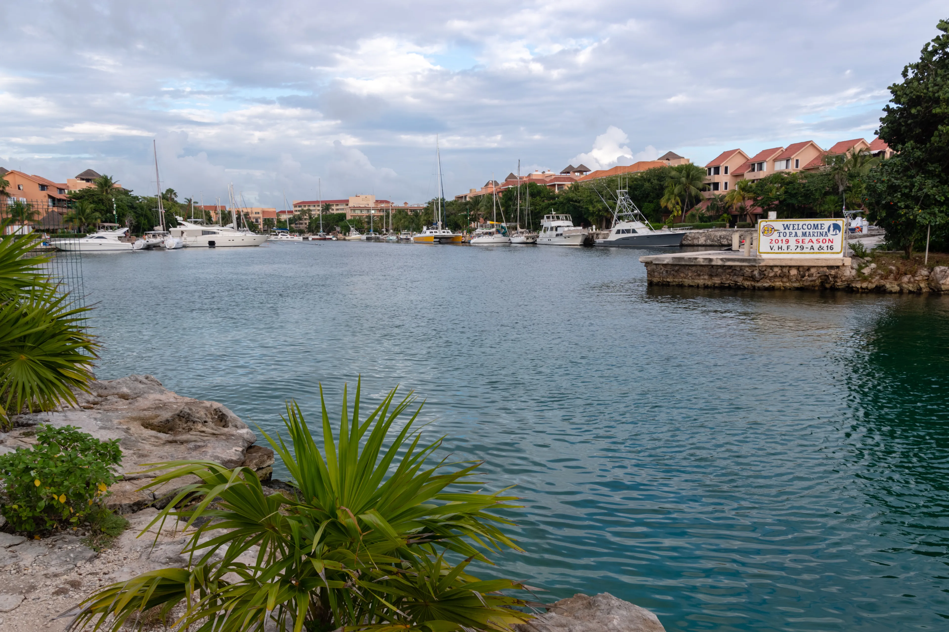 Best Puerto Aventuras hotels. Cheap hotels in Puerto Aventuras, Quintana Roo, Mexico