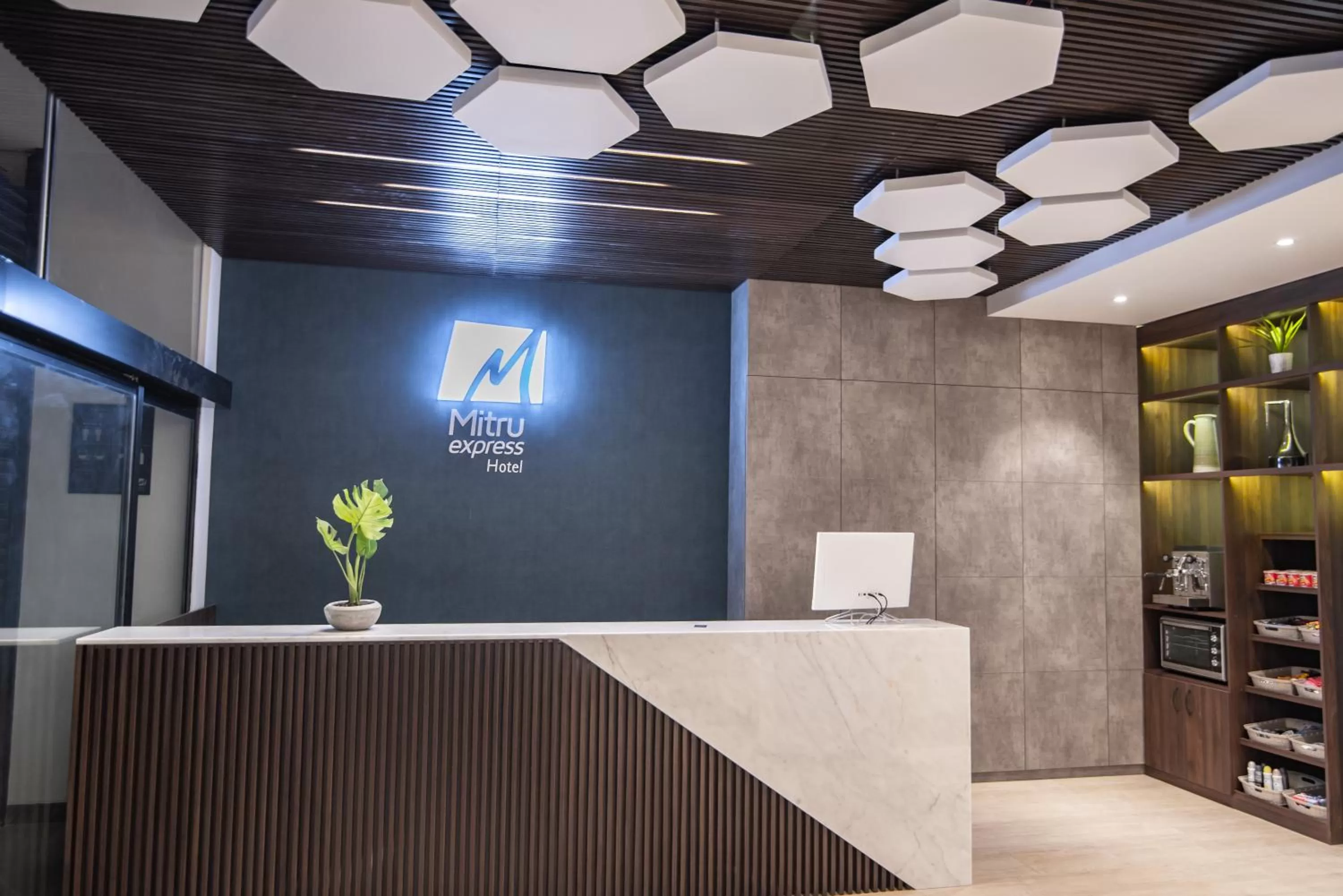 Lobby or reception in Mitru Express Hotel