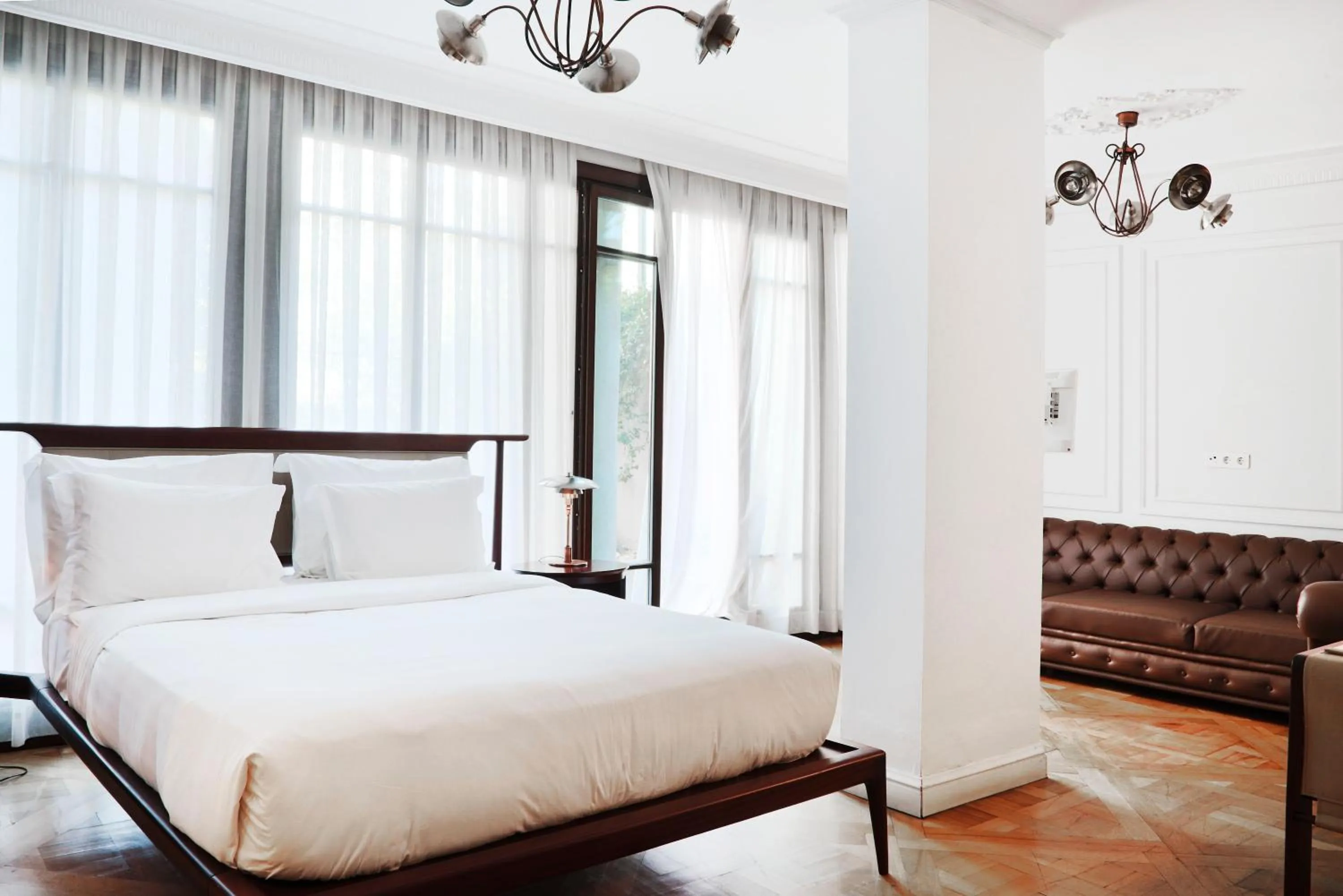 Bed in Georges Hotel Galata