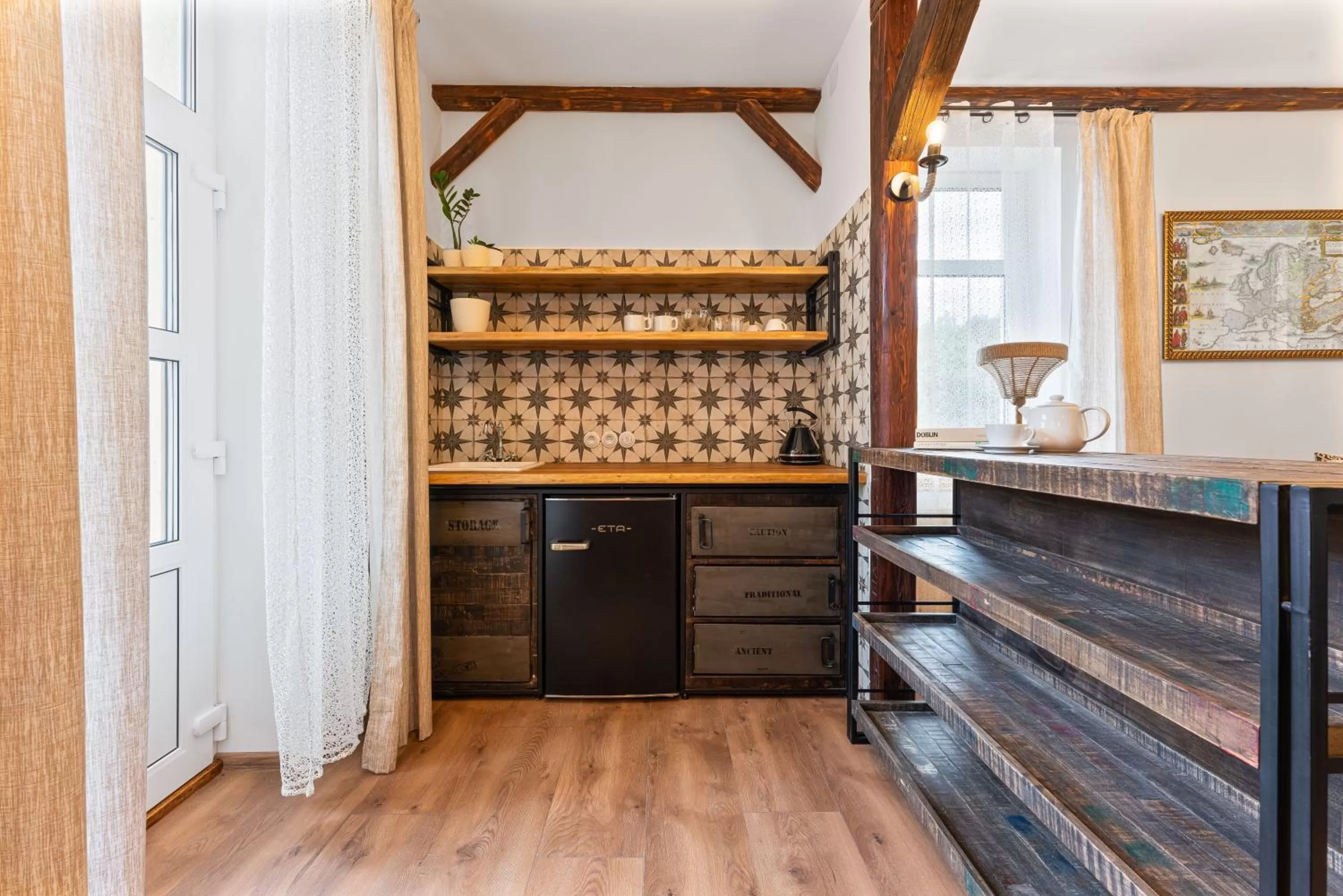 Kitchen/Kitchenette in Villa Libosad
