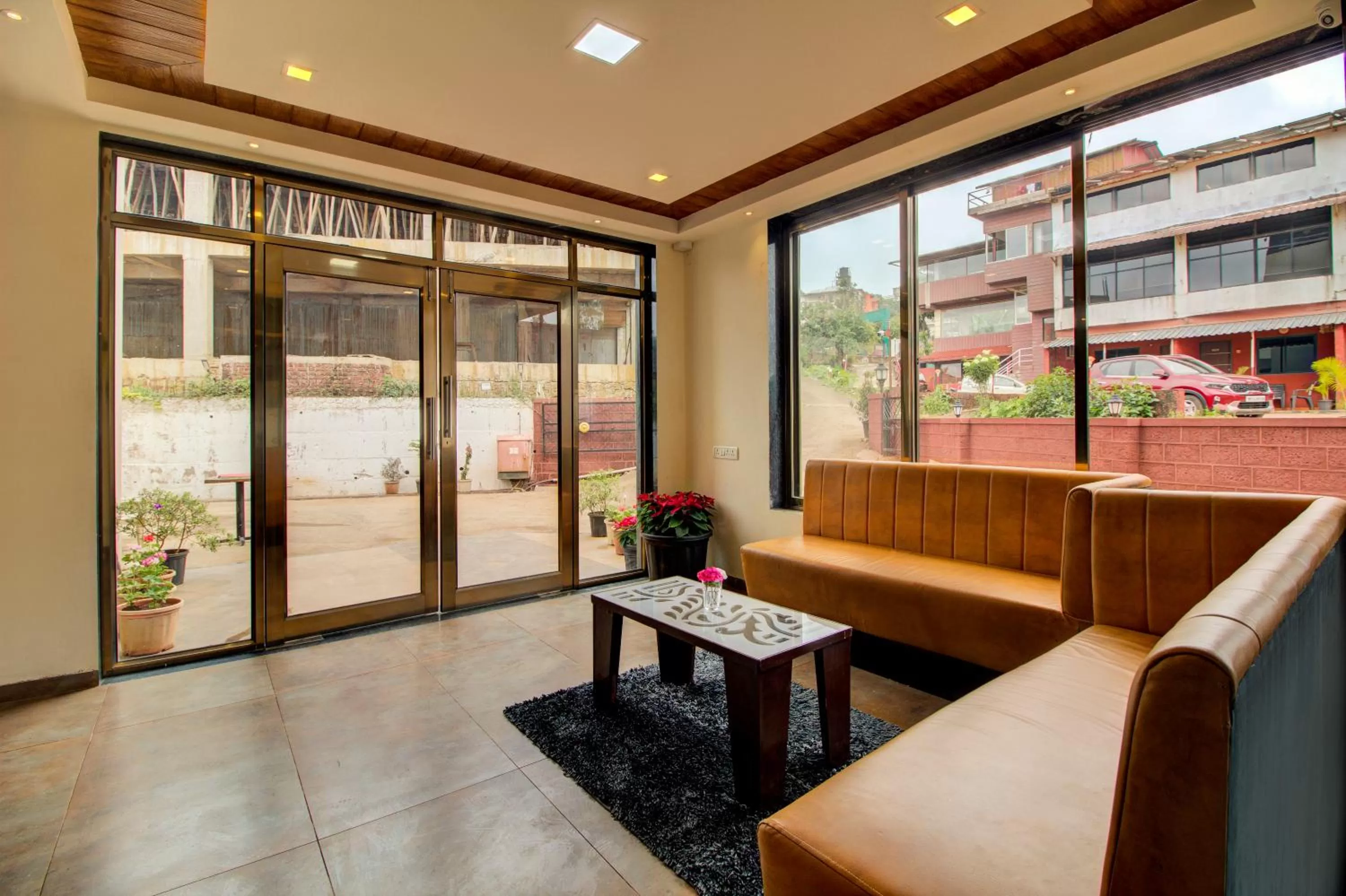 Living room in Mountain Breeze Resort, Mahabaleshwar