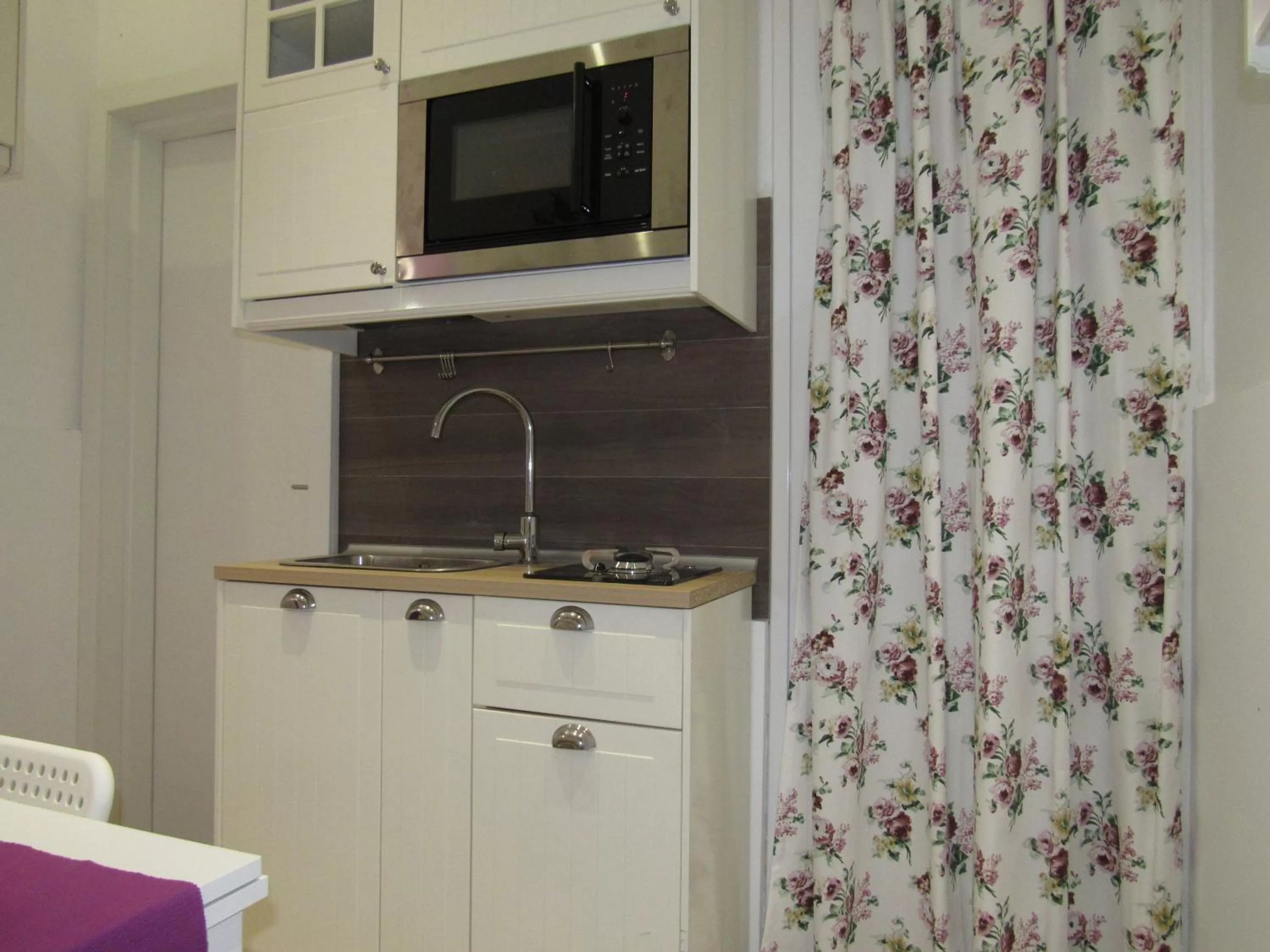 Kitchen or kitchenette, Kitchen/Kitchenette in La Voce del Violino