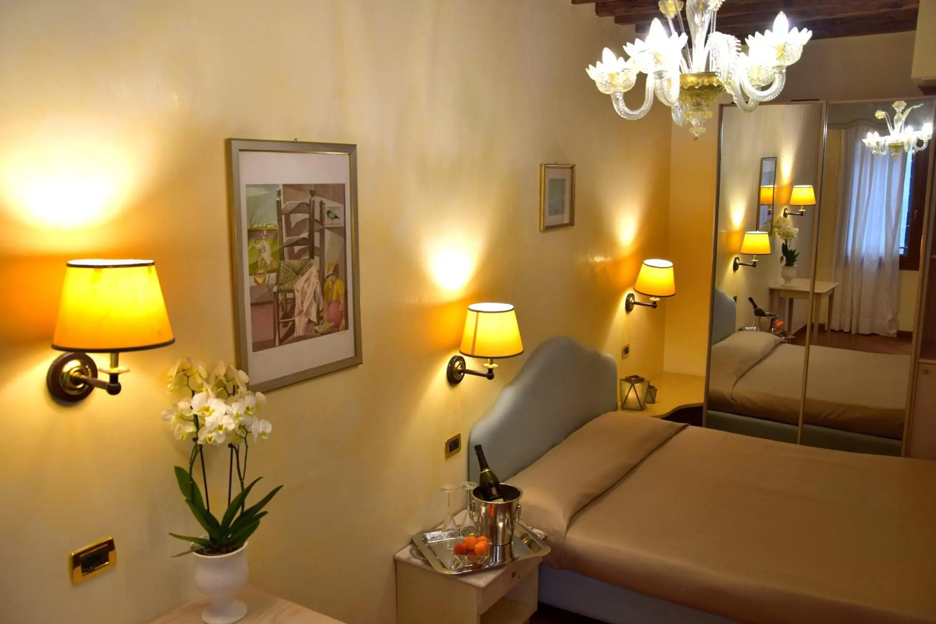 Double or Twin Room in Residenza Favaro Double or Twin Room in Residenza Favaro