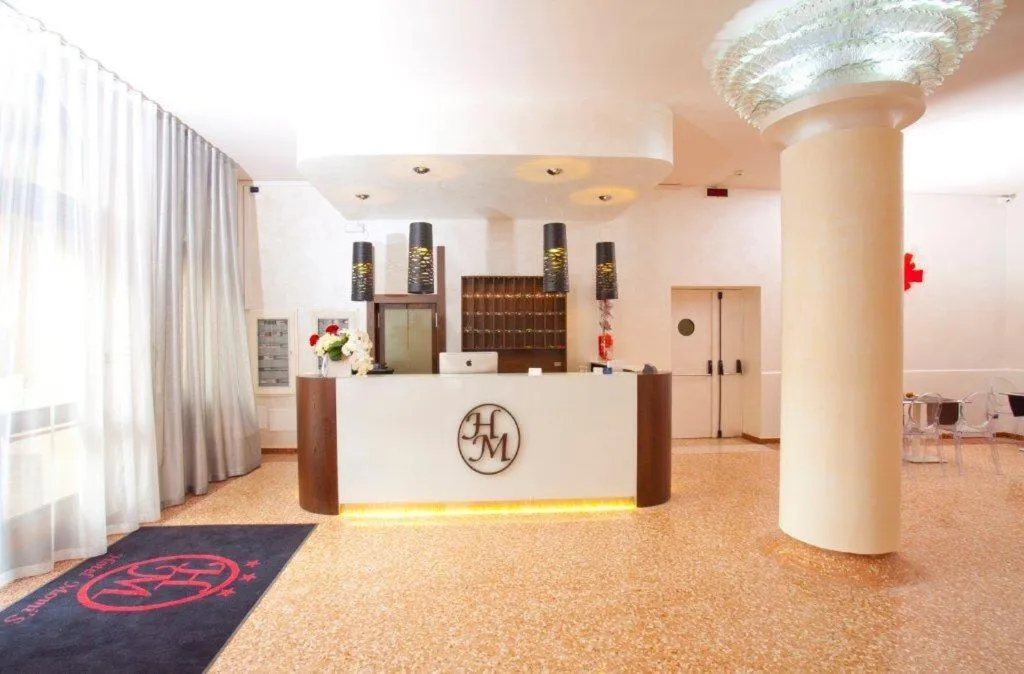 Lobby or reception in Momi's Hotel