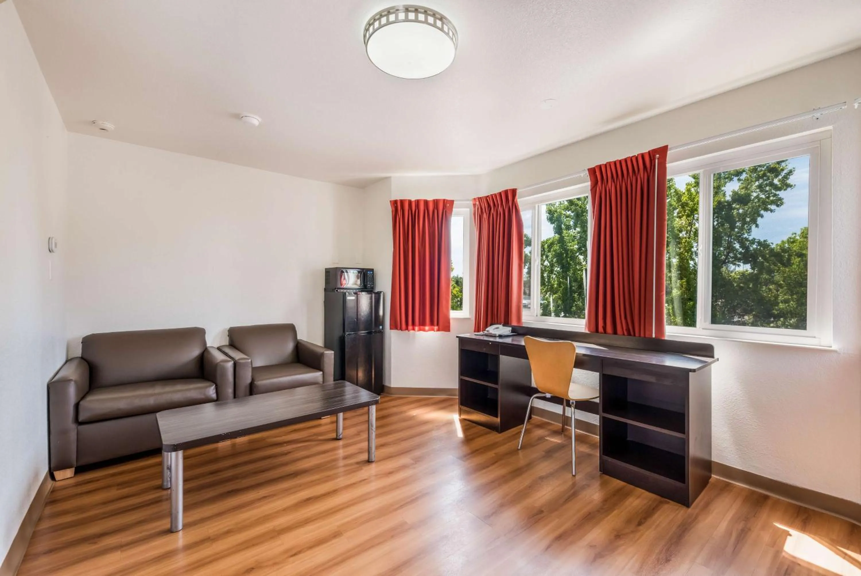 Bedroom in Motel 6-Rohnert Park, CA