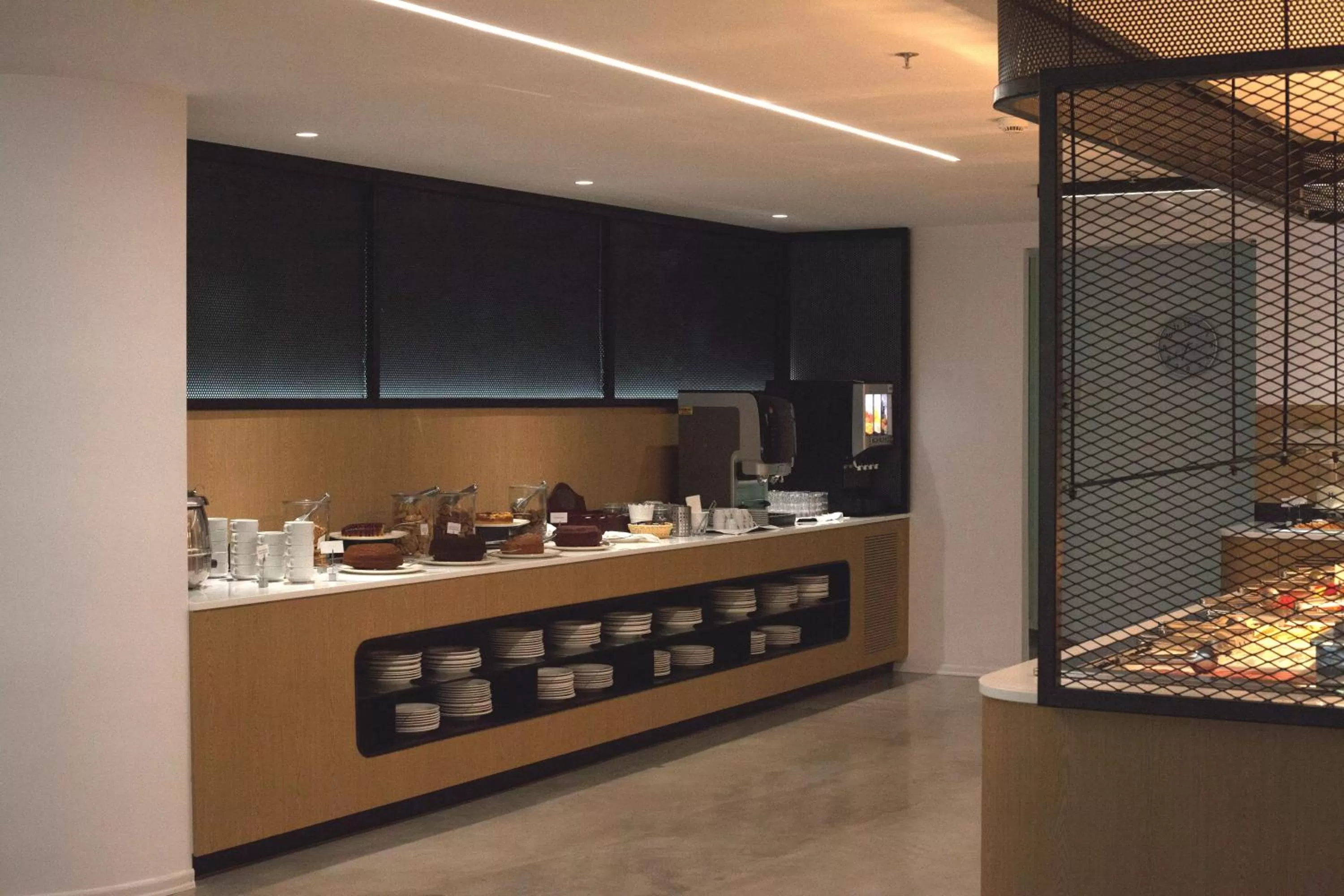 Restaurant/places to eat in Capsis Astoria Heraklion