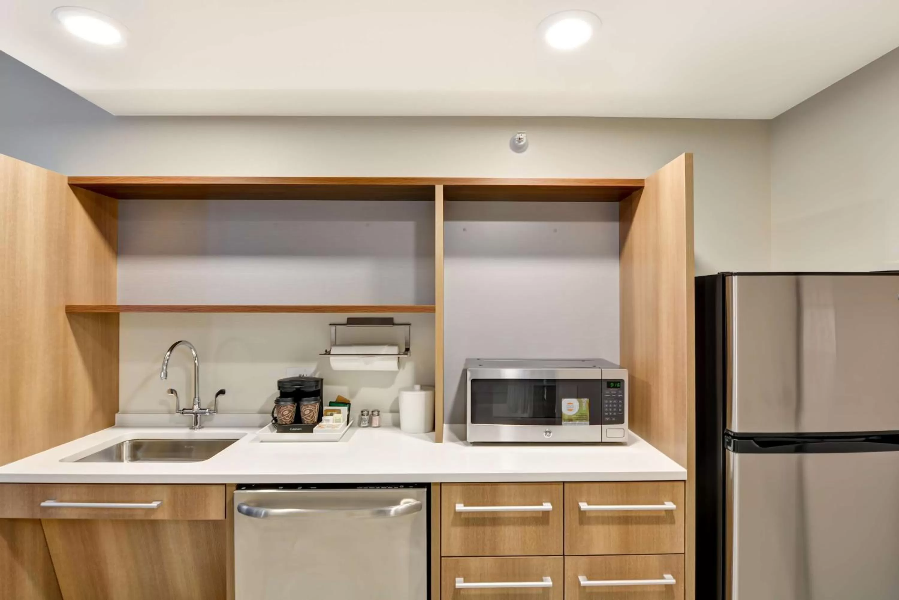 Bedroom in Home2 Suites By Hilton Lafayette