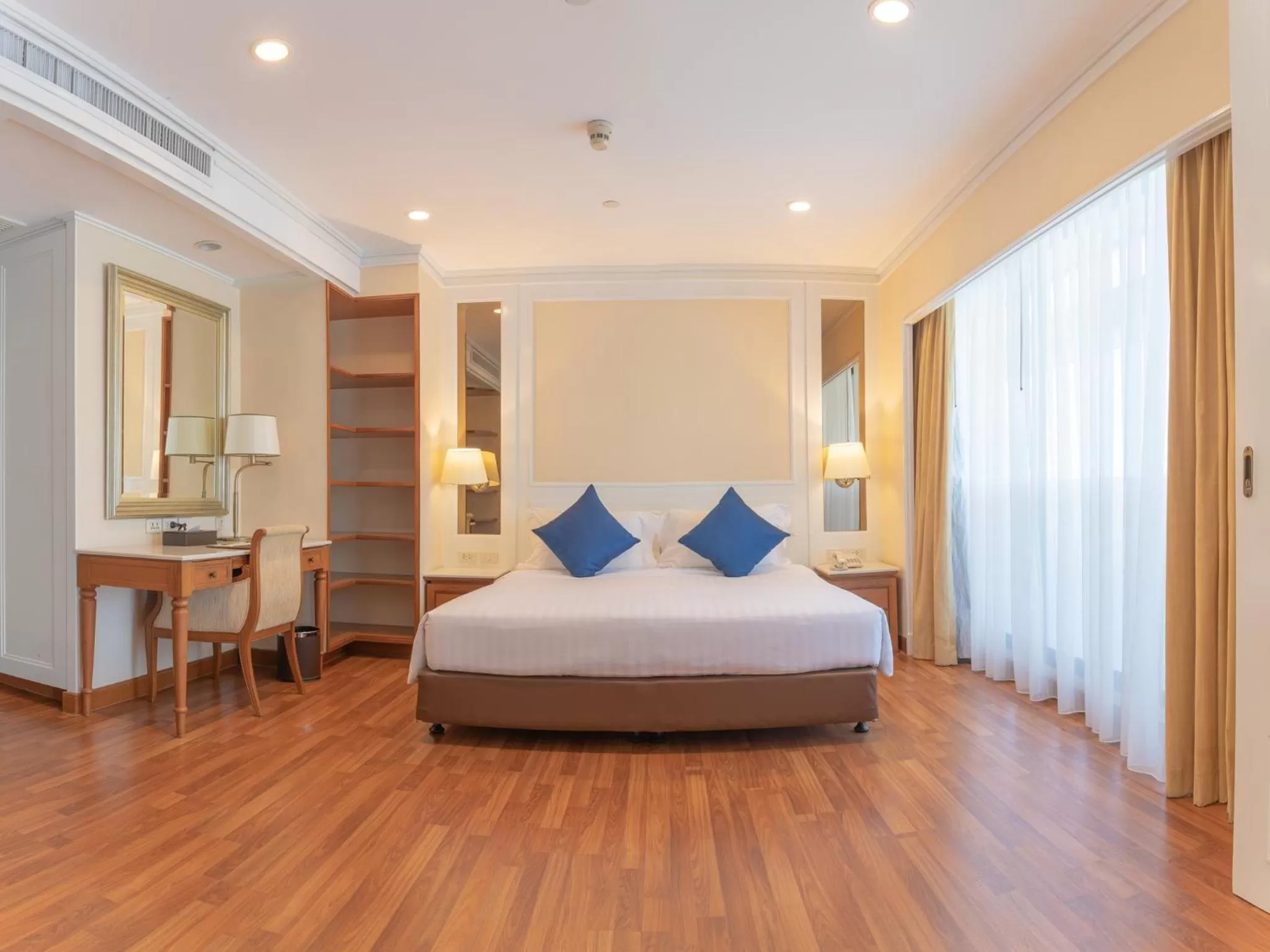 Grand Suite in Centre Point Silom