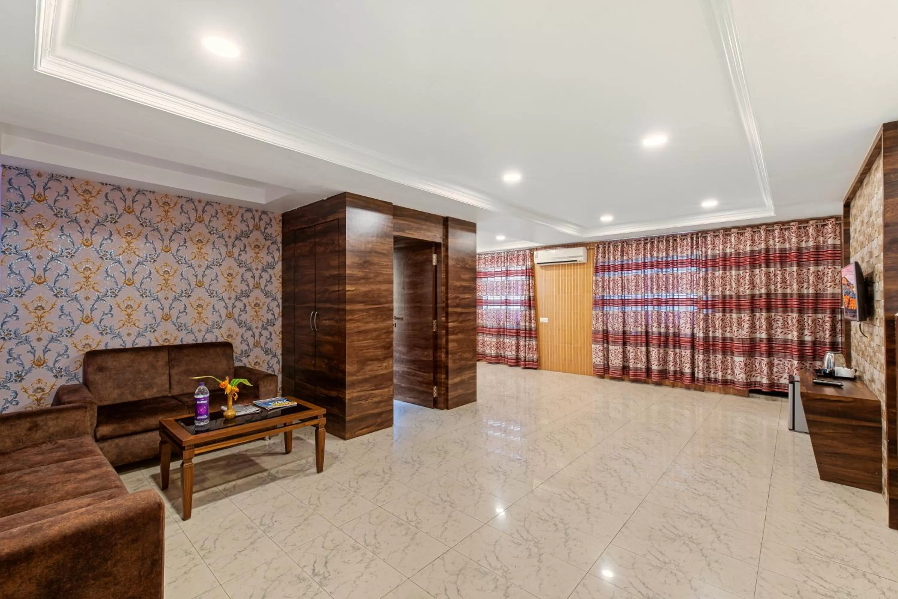 Living room in Mayur Retreat & Spa