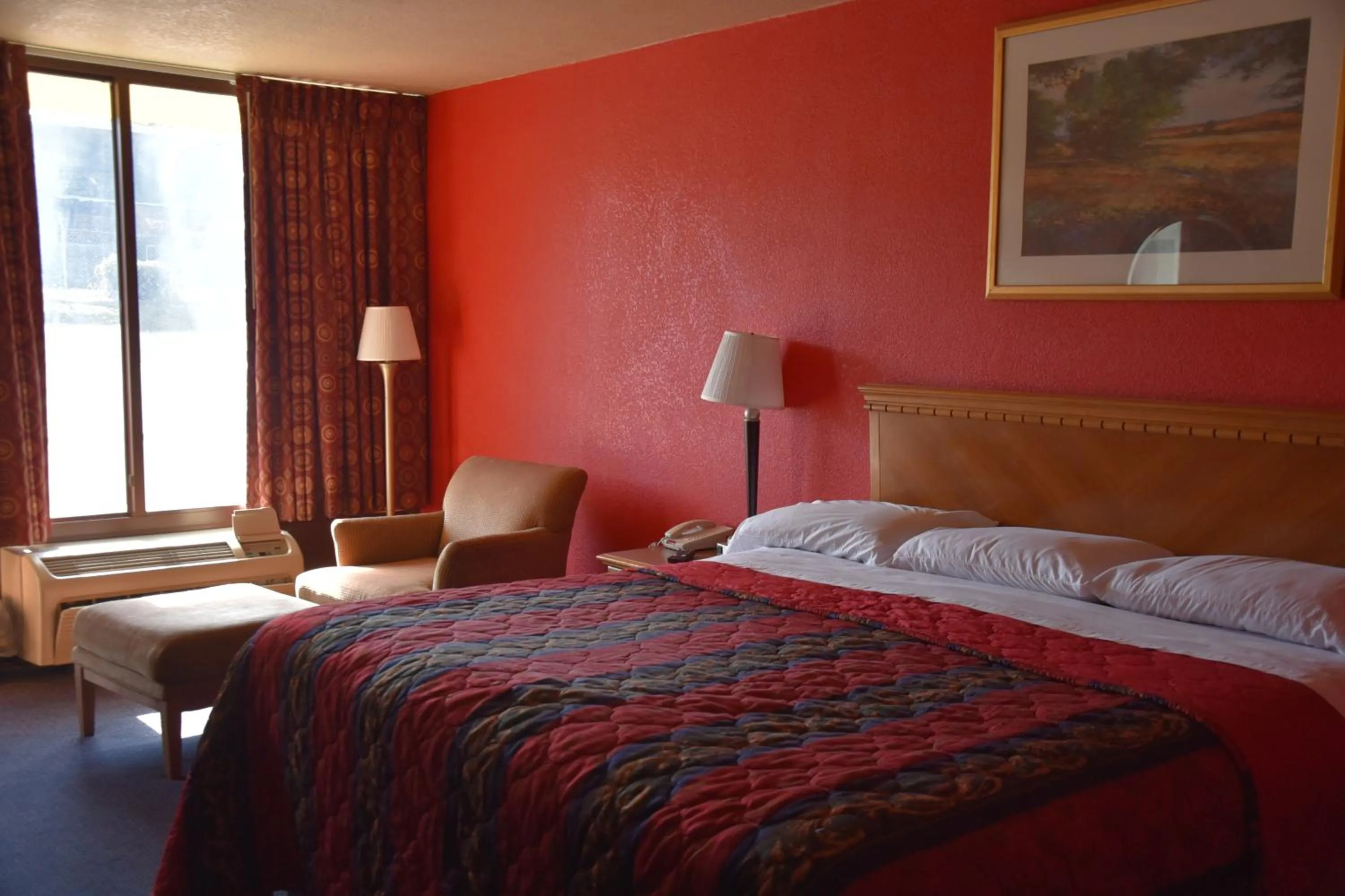 Bed in Homeplace Inn