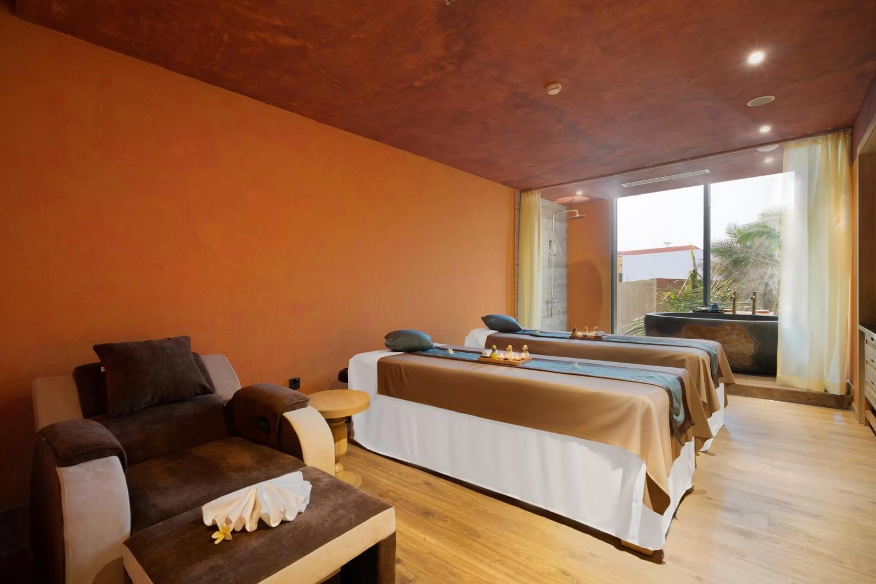 Spa and wellness centre/facilities, Bed in Sala Grand Tuy Hoa Hotel