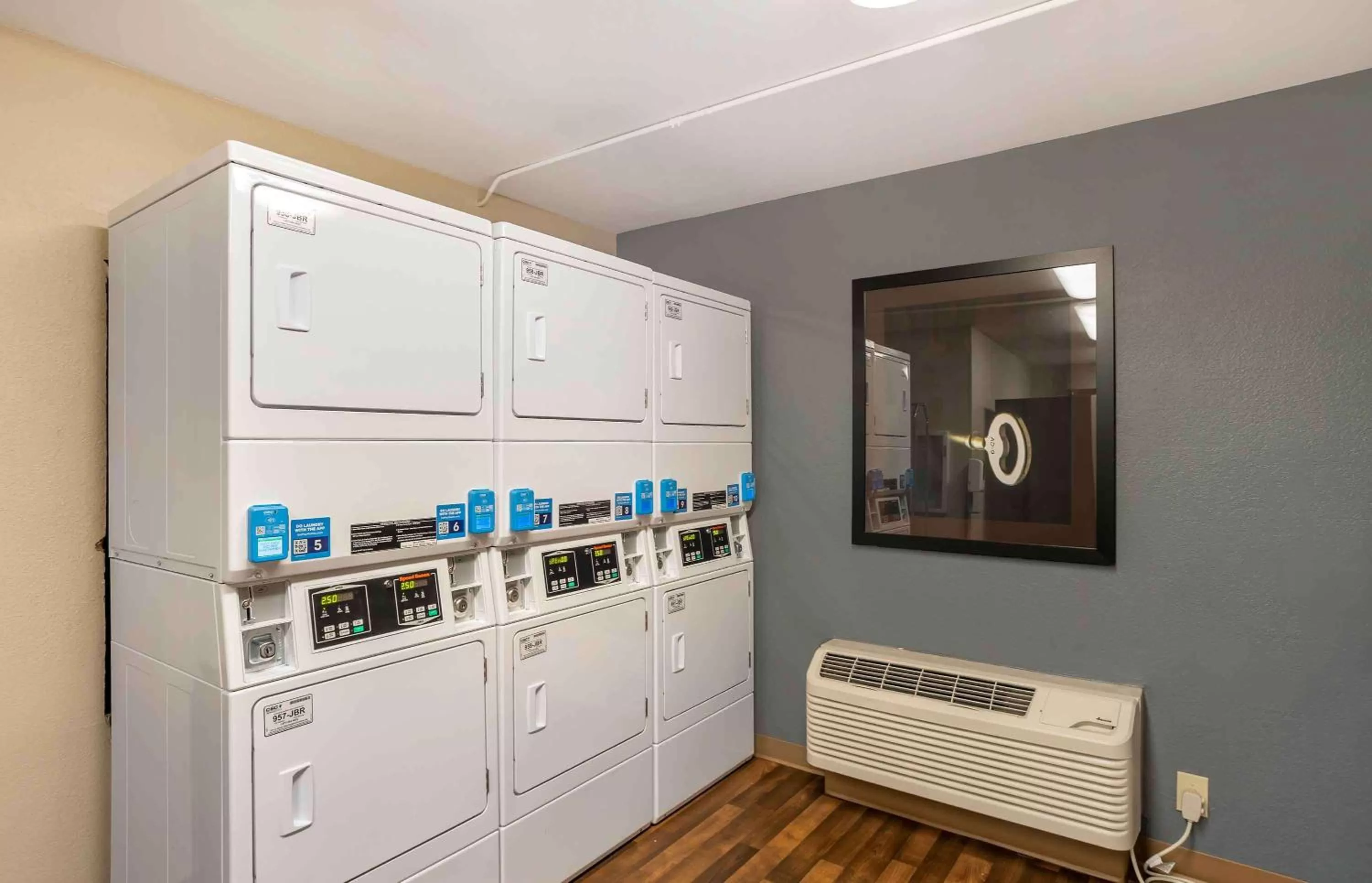 Property building in Suburban Studios Exton - Philadelphia Great Valley