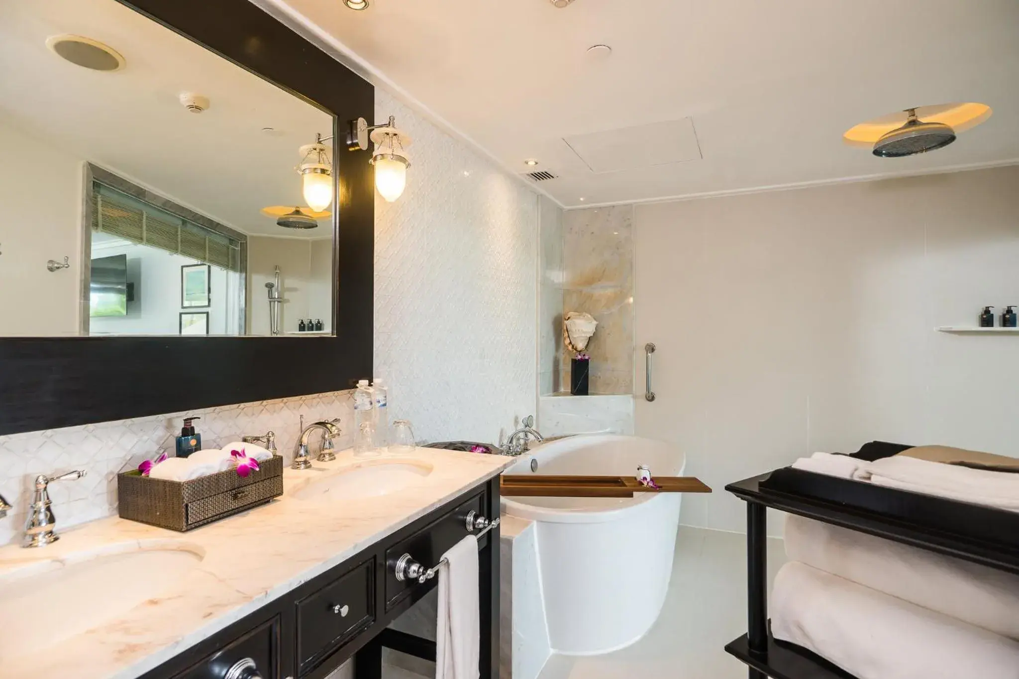 Classic Twin Room in InterContinental Koh Samui Resort by IHG Classic Twin Room in InterContinental Koh Samui Resort by IHG