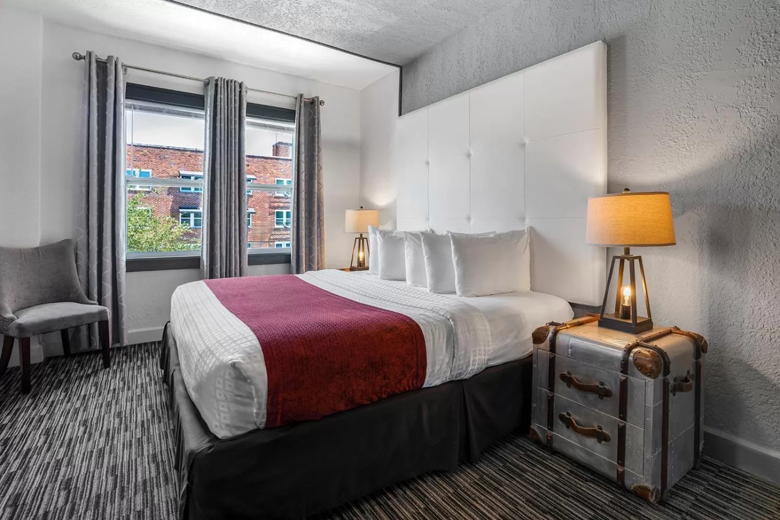 Photo of the whole room, Bed in Avalon Hotel Downtown St. Petersburg