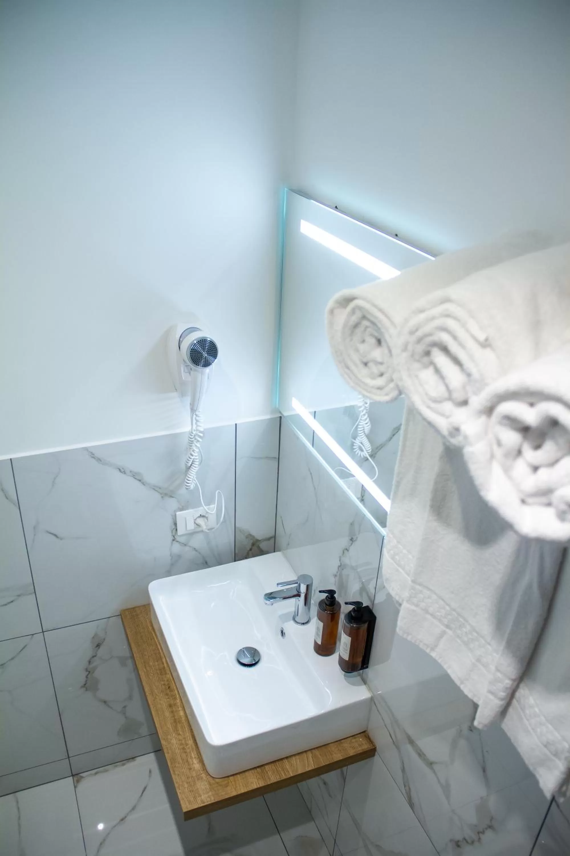 Bathroom in Michelangelo Vatican Rooms