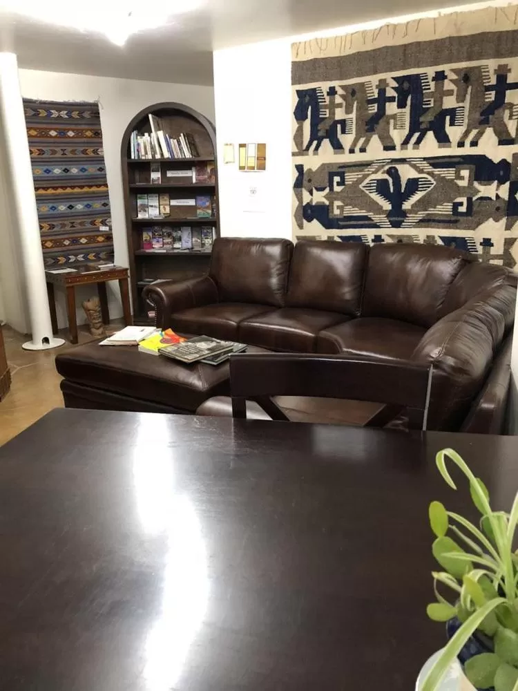 Living room in Red Moon Lodge