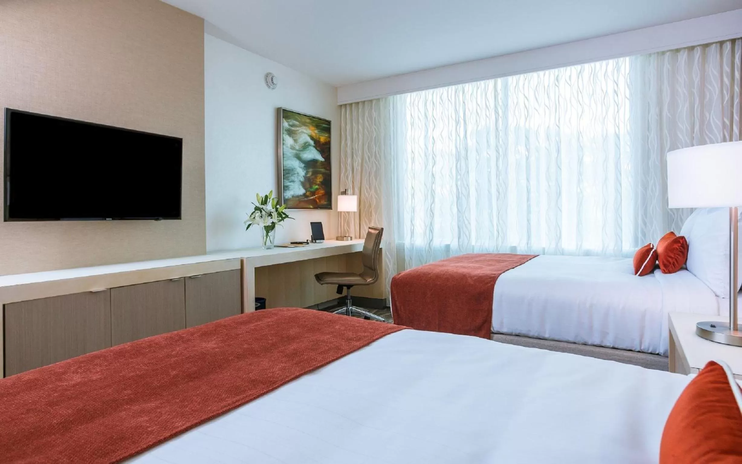 Earth Tower Accessible Queen in Mohegan Sun