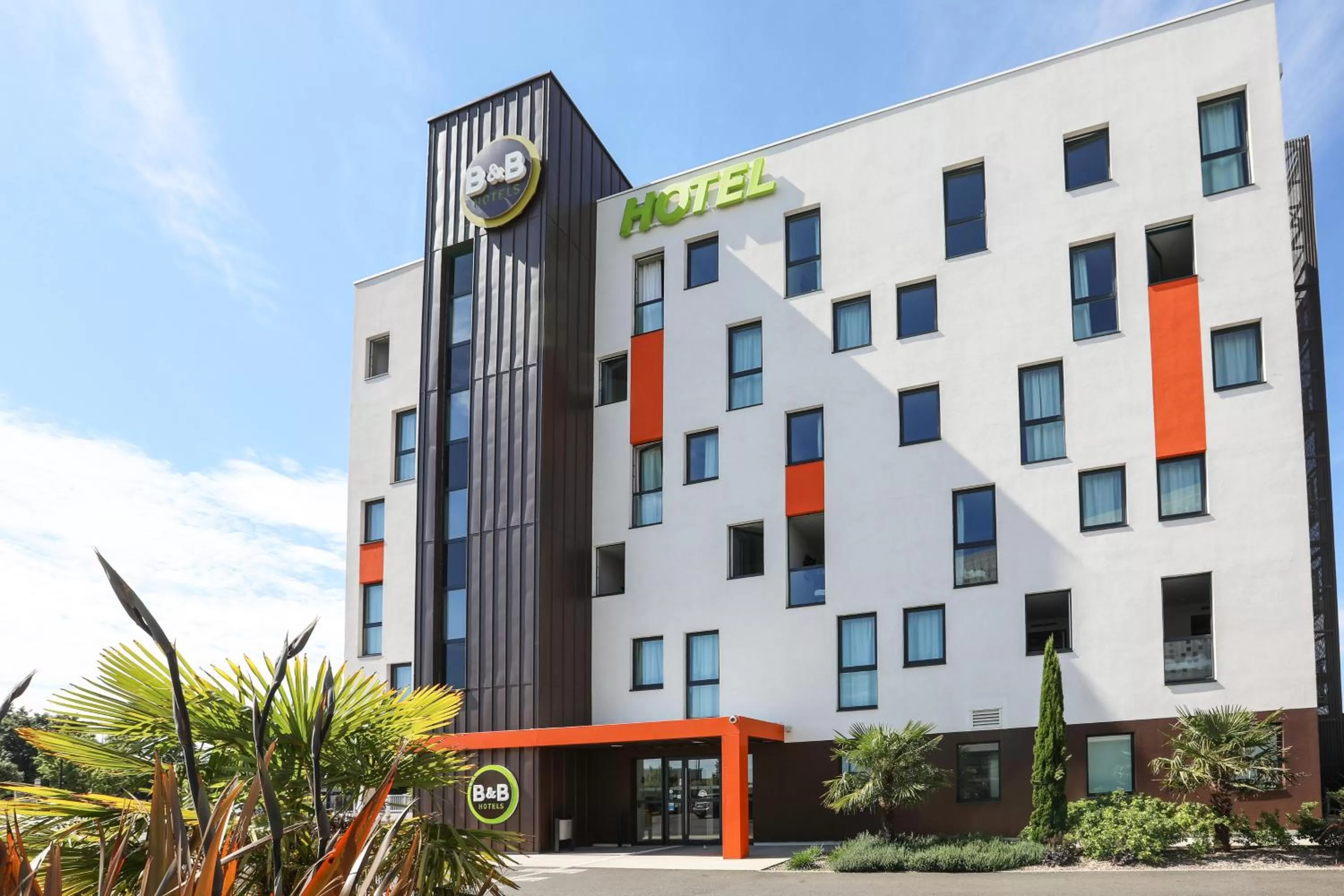 Property building in B&B HOTEL La Roche-sur-Yon