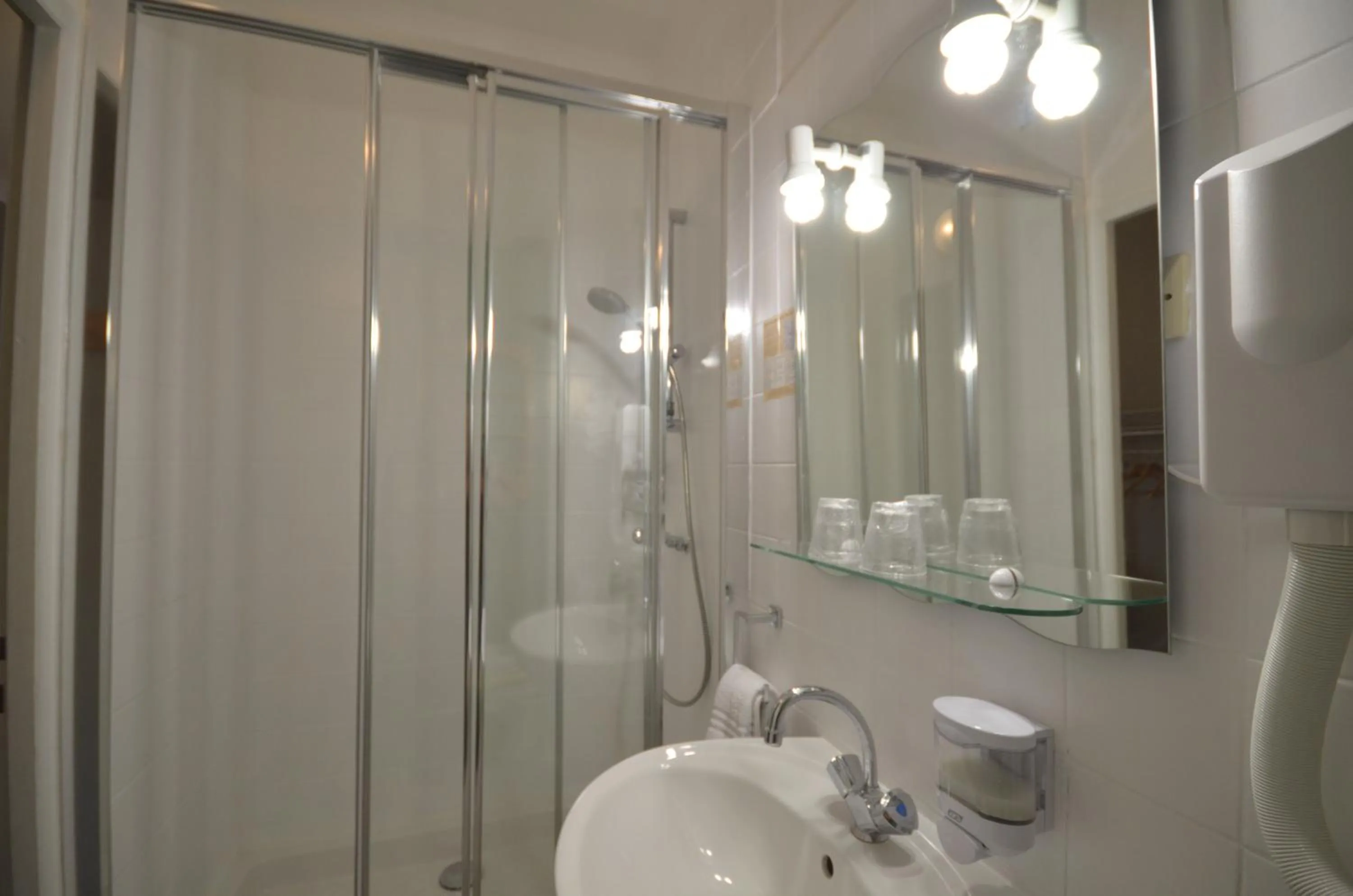 Bathroom in Hôtel Vauban