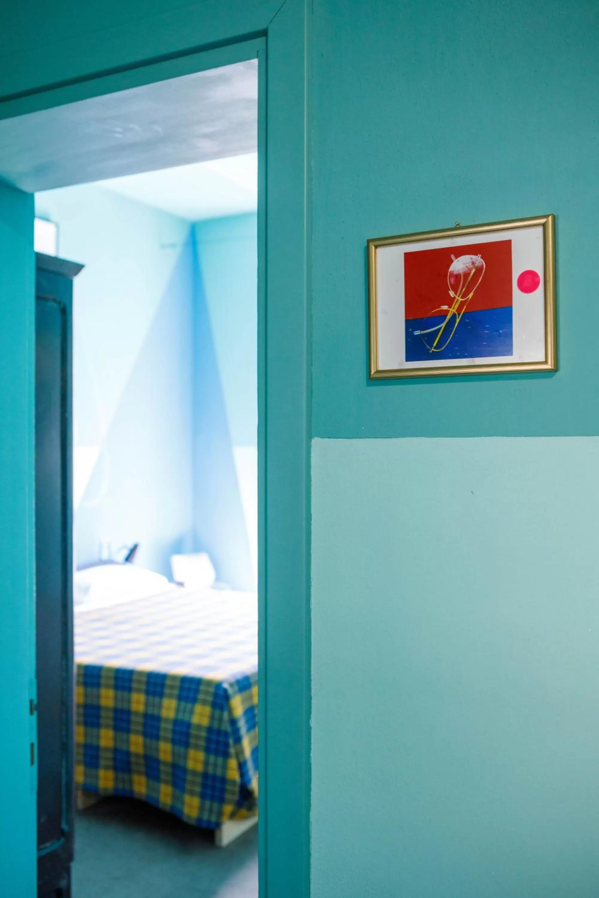 Bed in La Bougainville Tuscan Riviera B&B and Beach Club