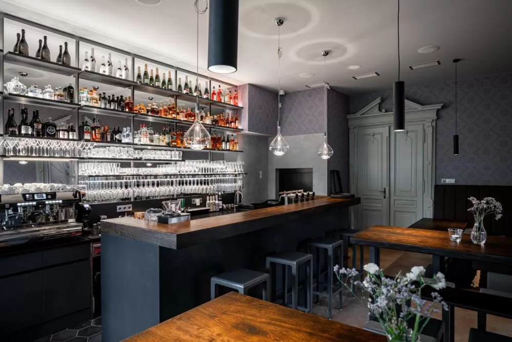 Restaurant/places to eat in Villa Rosenaw