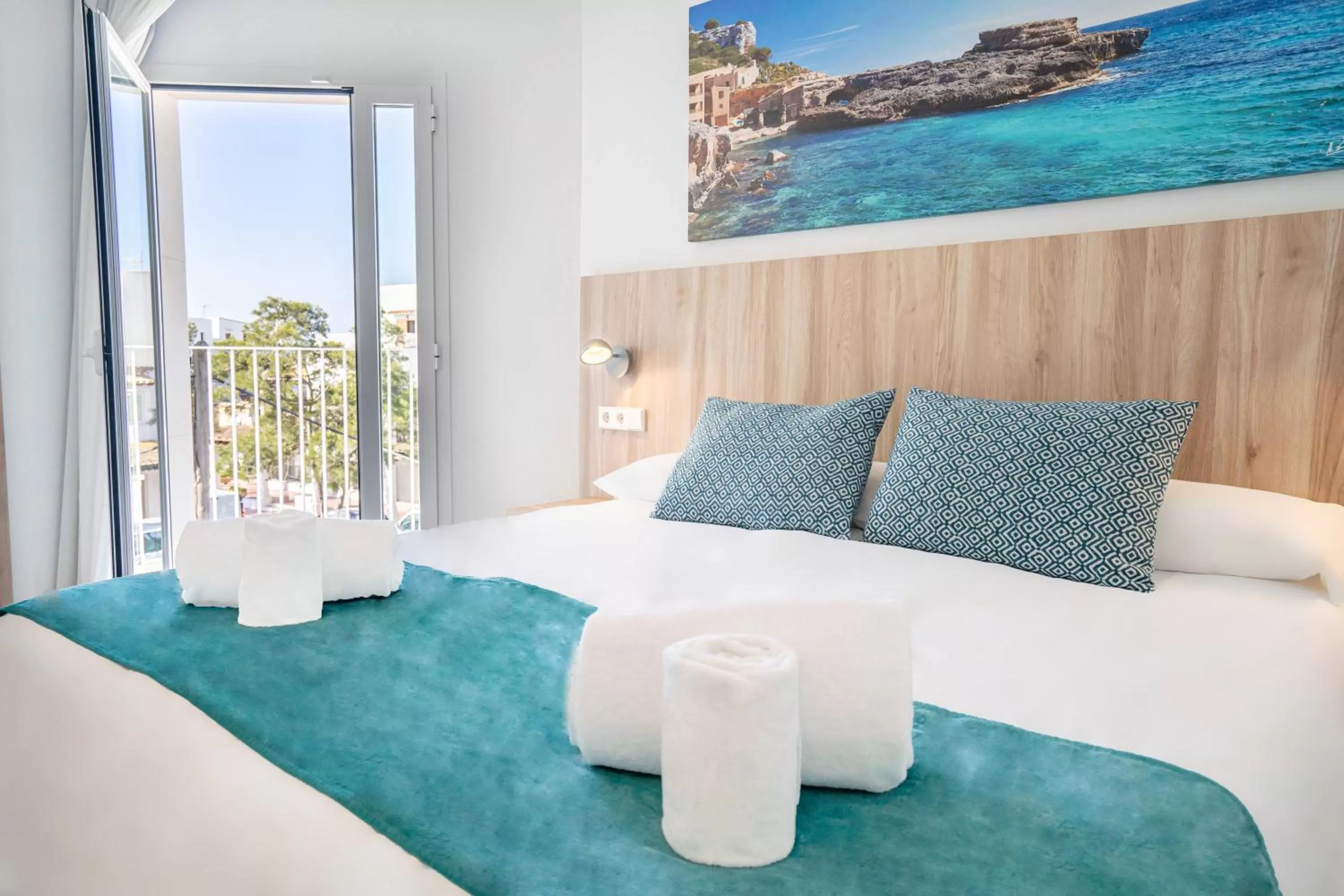 View (from property/room), Bed in INNER Hotel Rupit "Adults Only"