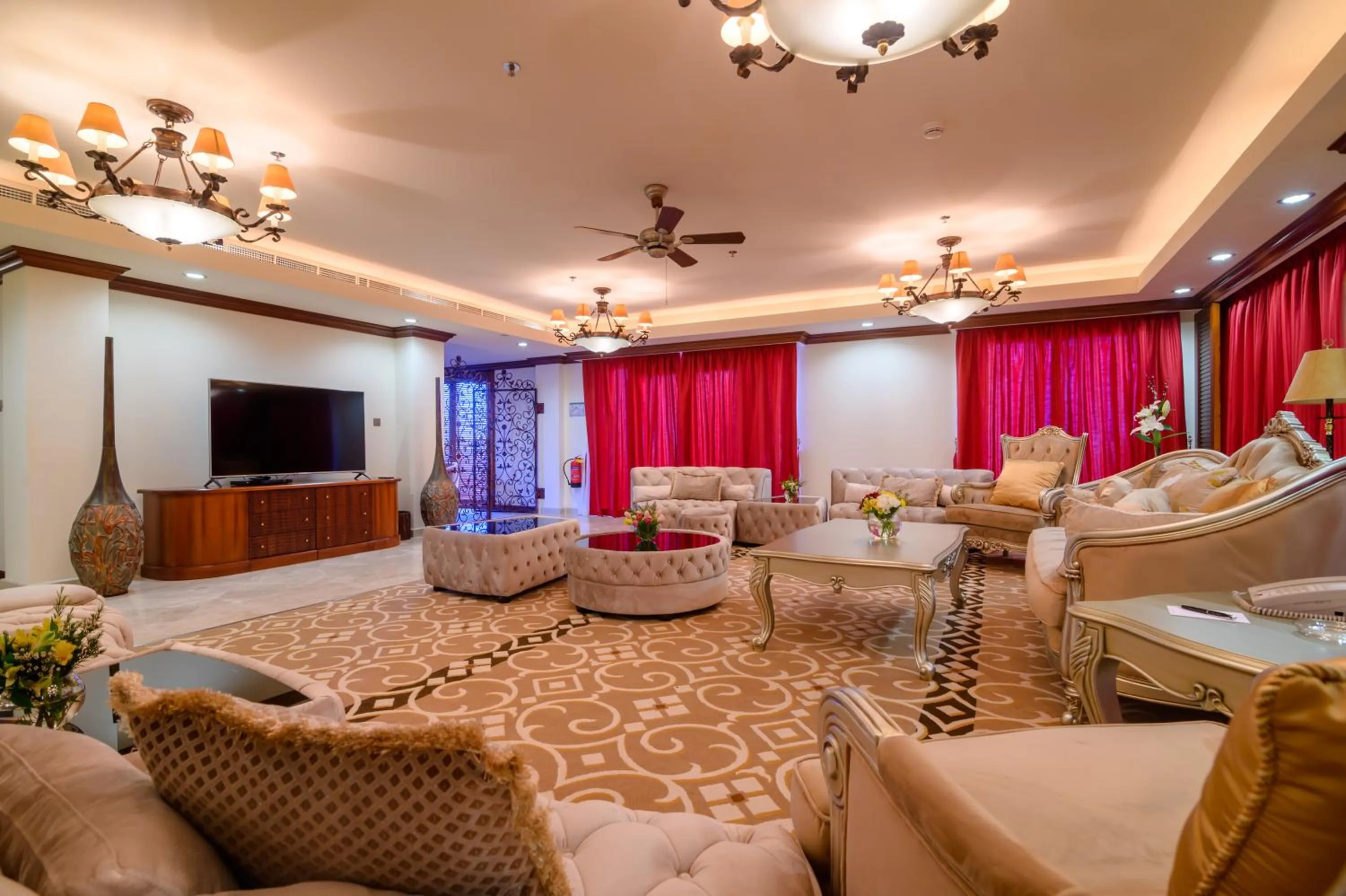 Living room in Danat Jebel Dhanna Resort