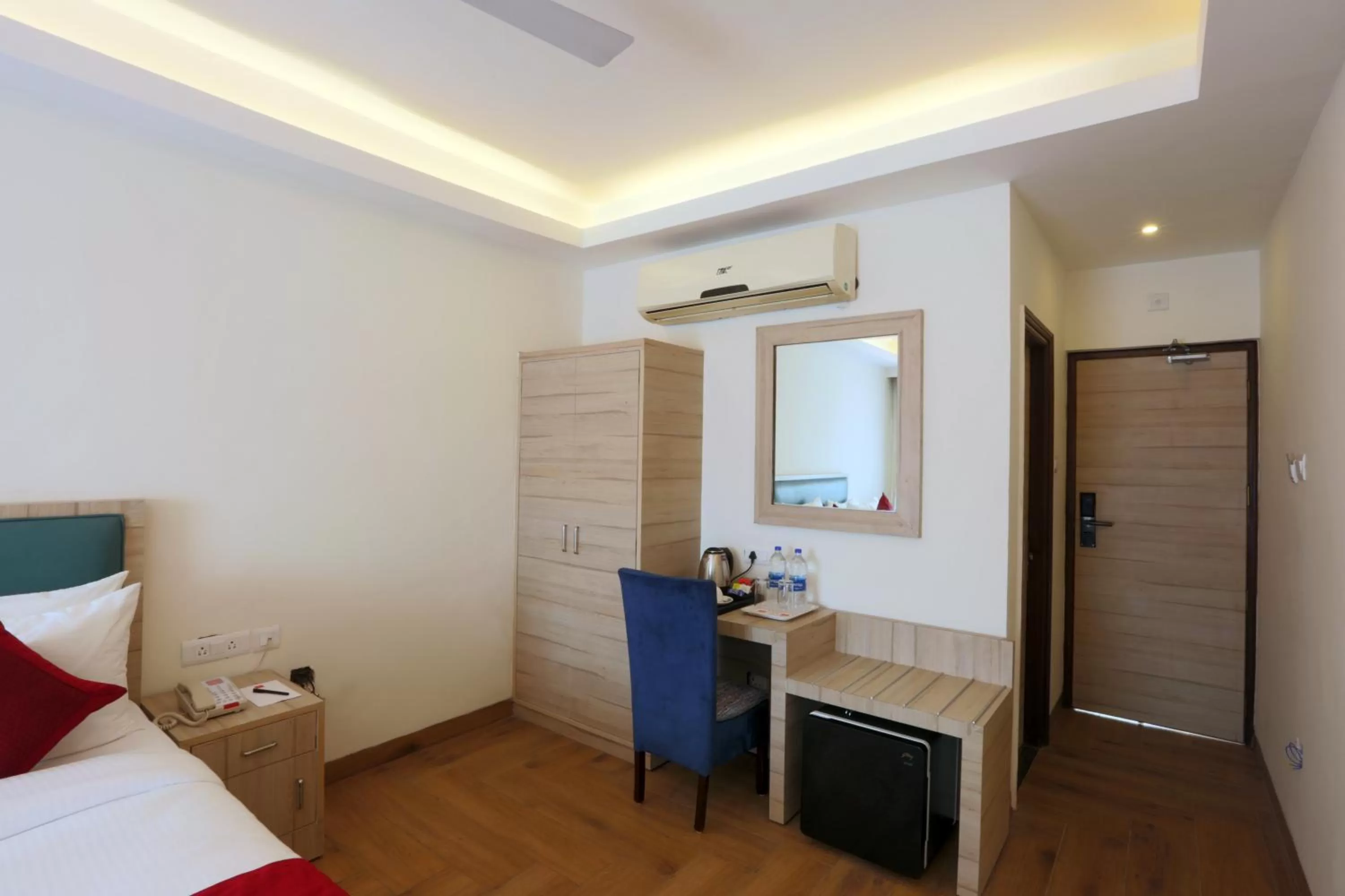 Bed in Le Seasons Resort