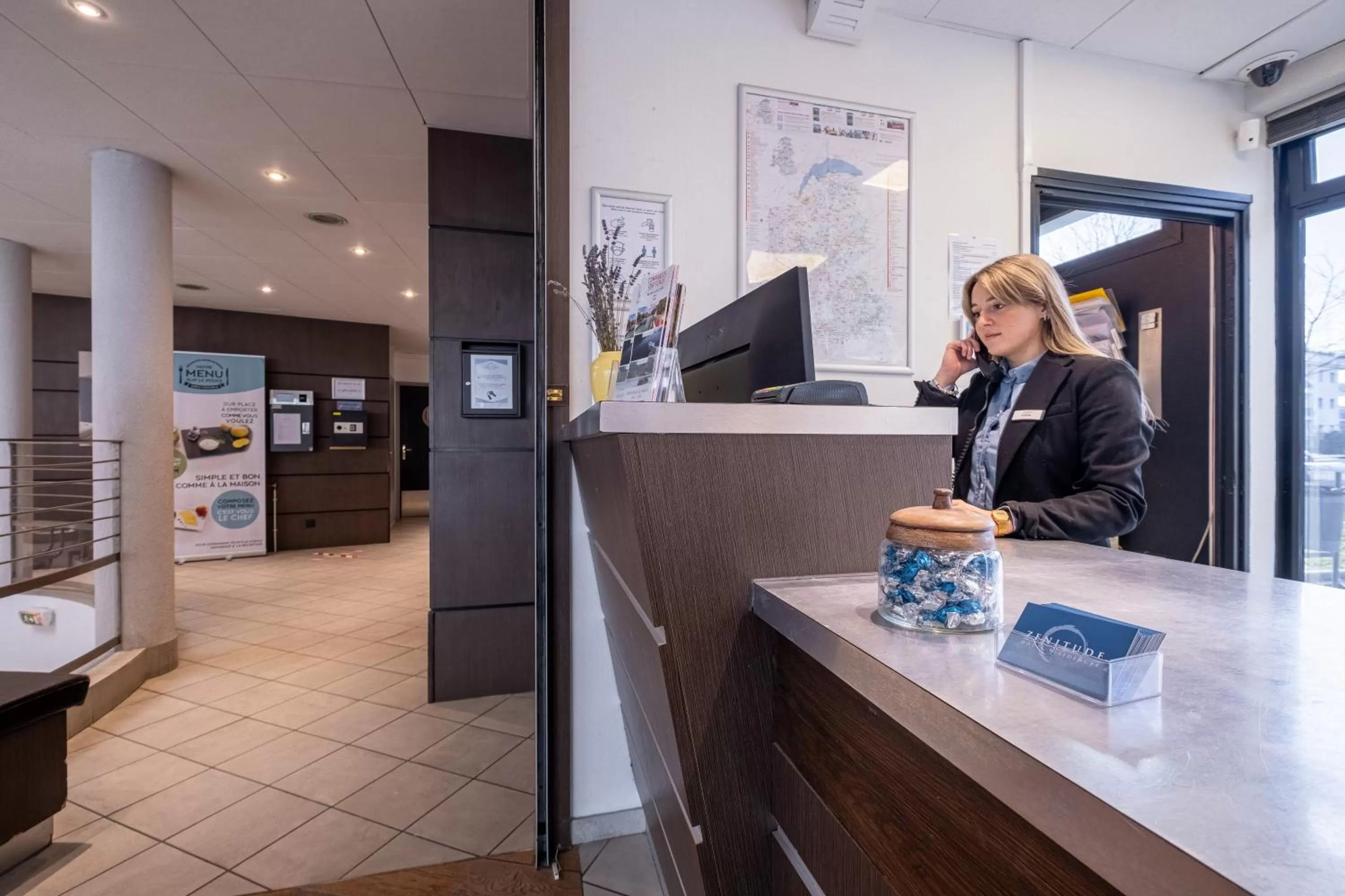 Lobby or reception in Zenitude Hôtel-Résidences Les Hauts d'Annecy