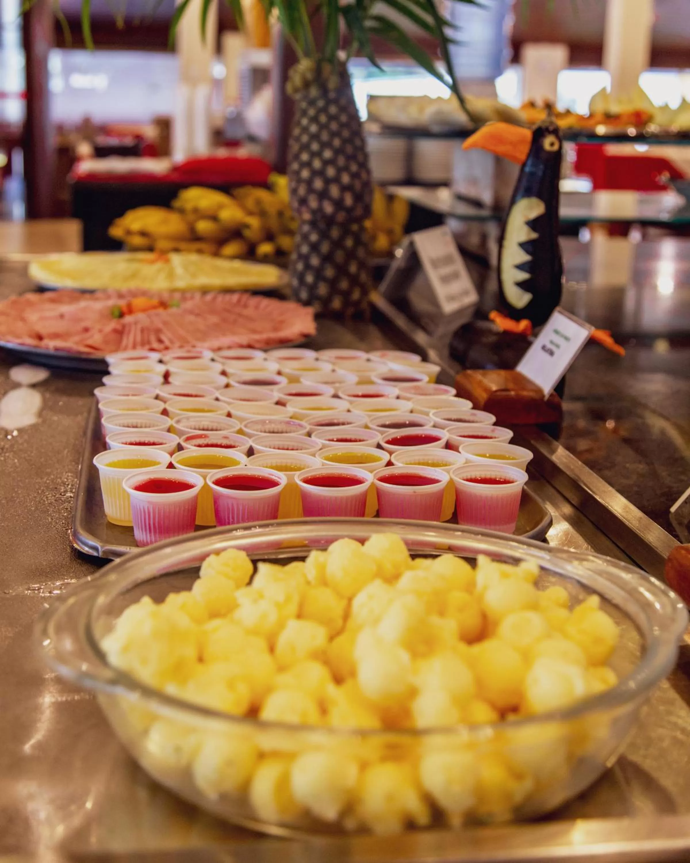 Breakfast in Bosque do Porto Praia Hotel