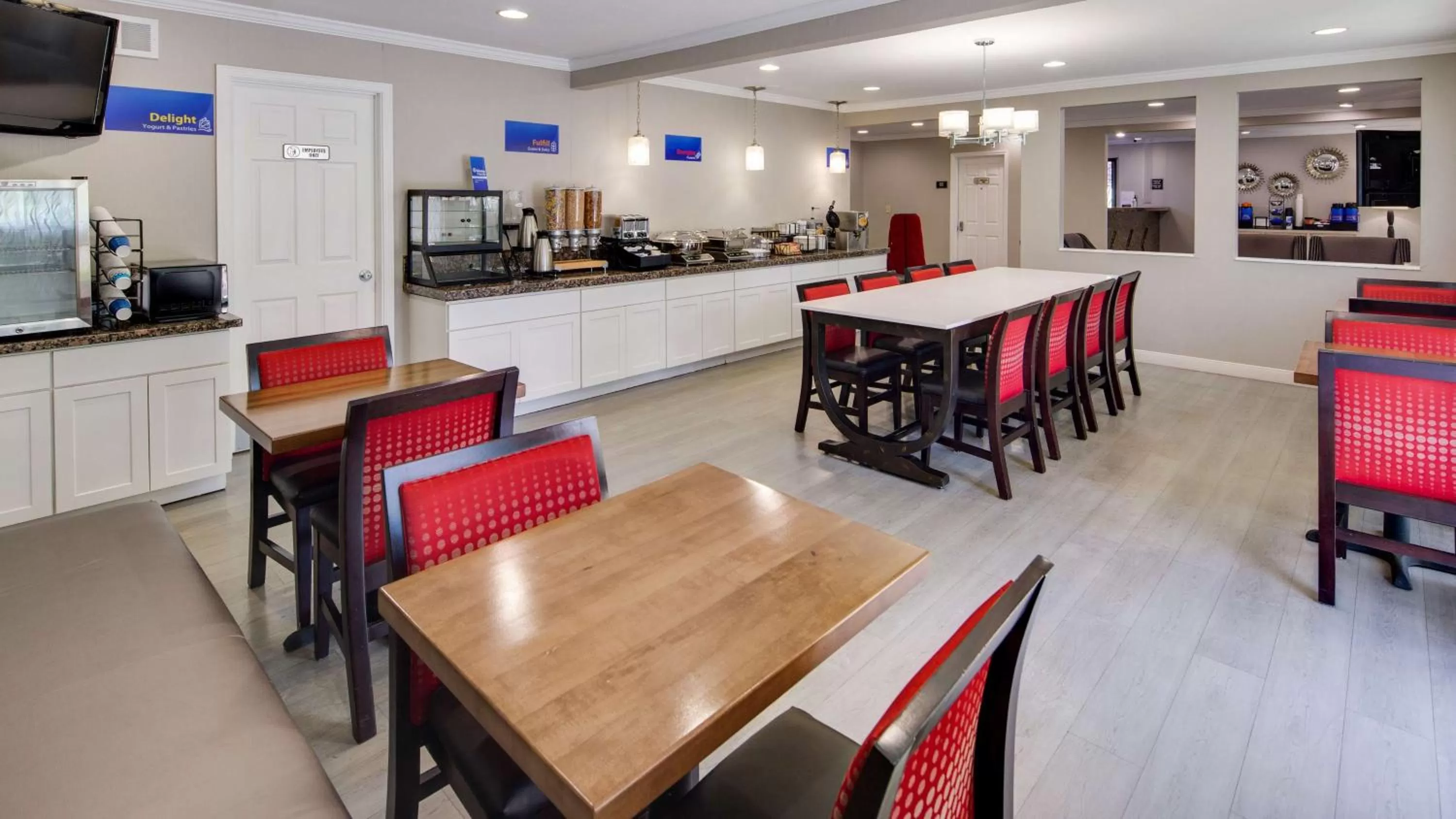 Restaurant/places to eat in Best Western Clermont