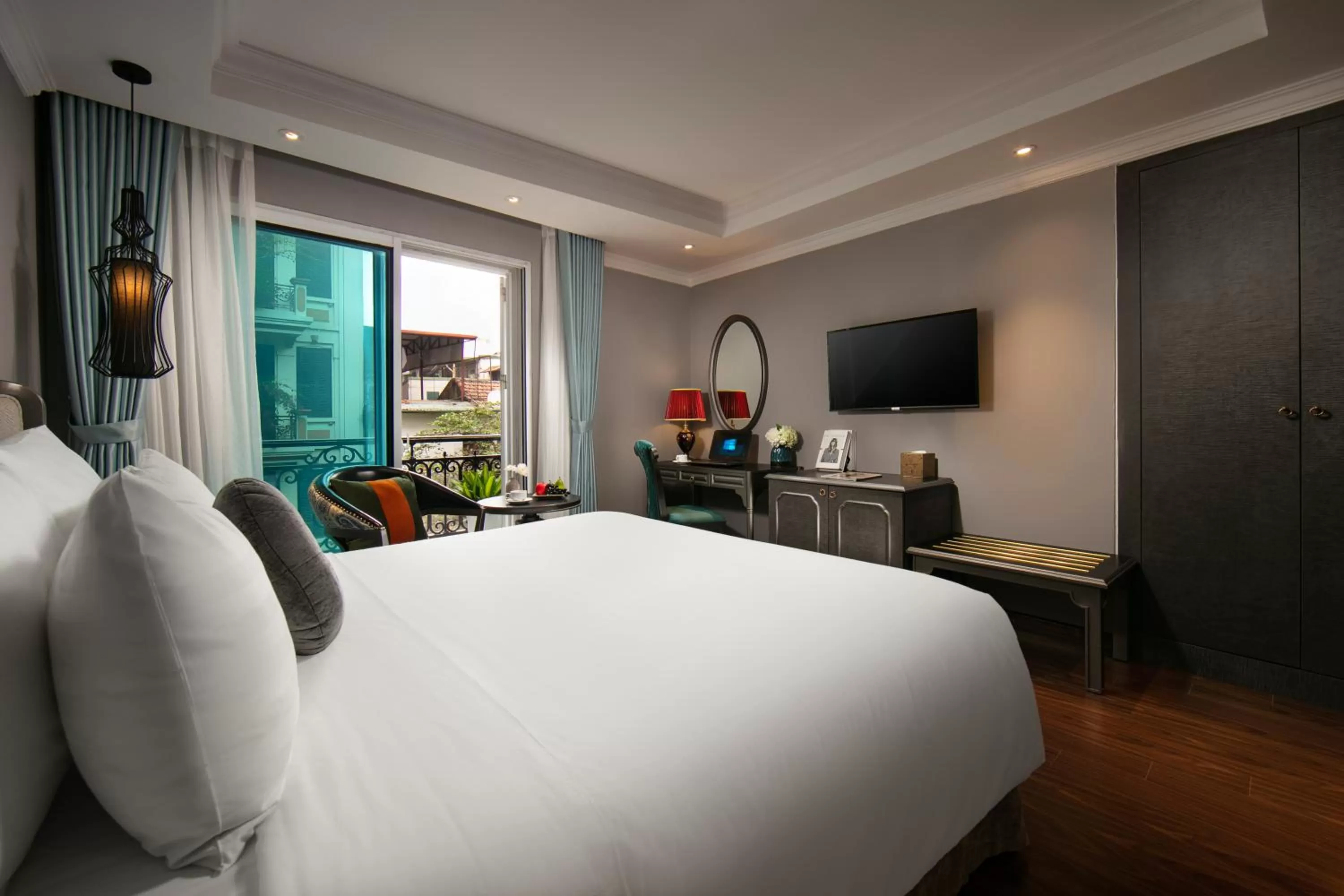 View (from property/room), Bed in Hanoi L'Heritage Hotel & Gym - Spa