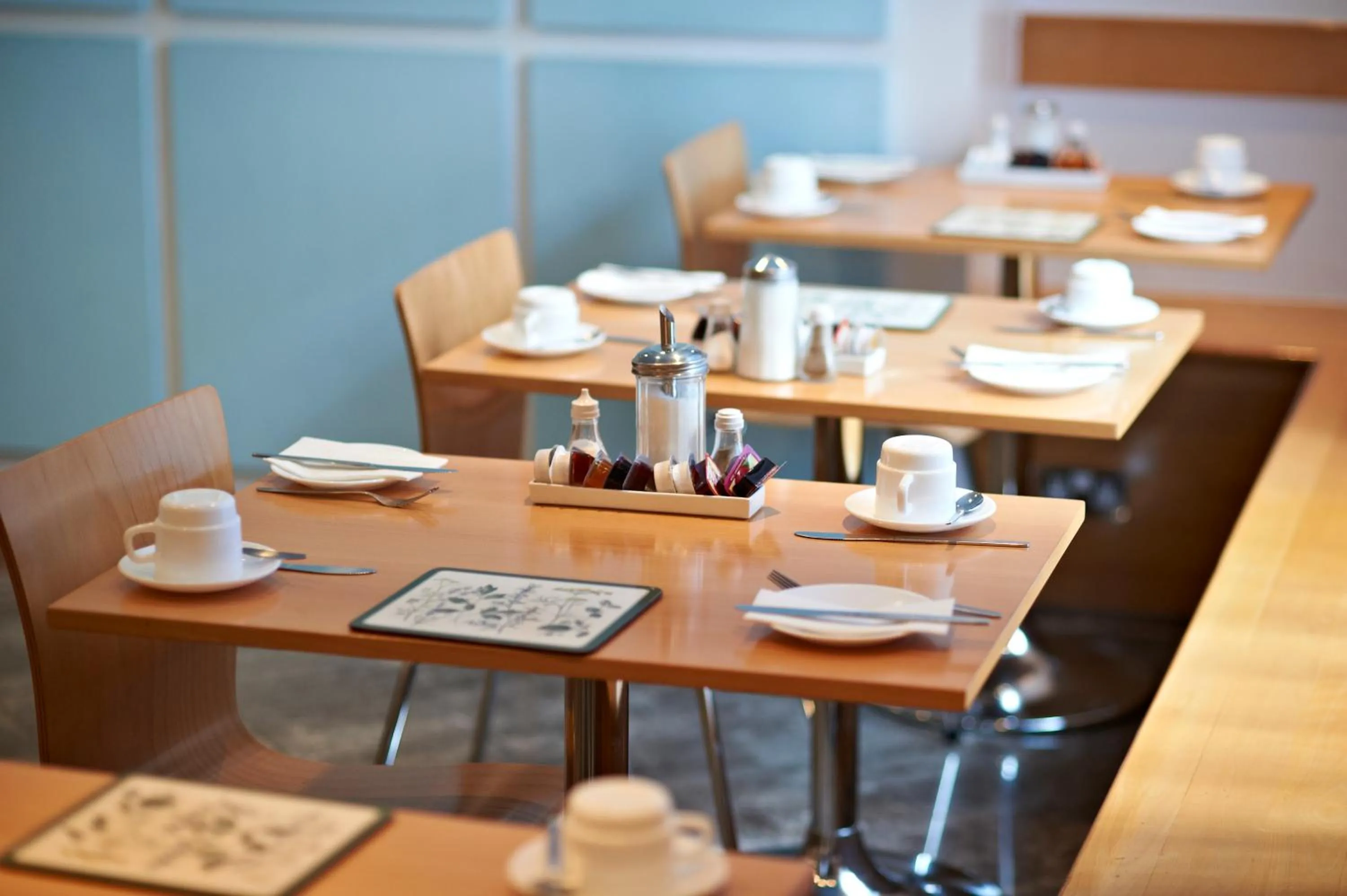 Restaurant/places to eat in Luna And Simone Hotel