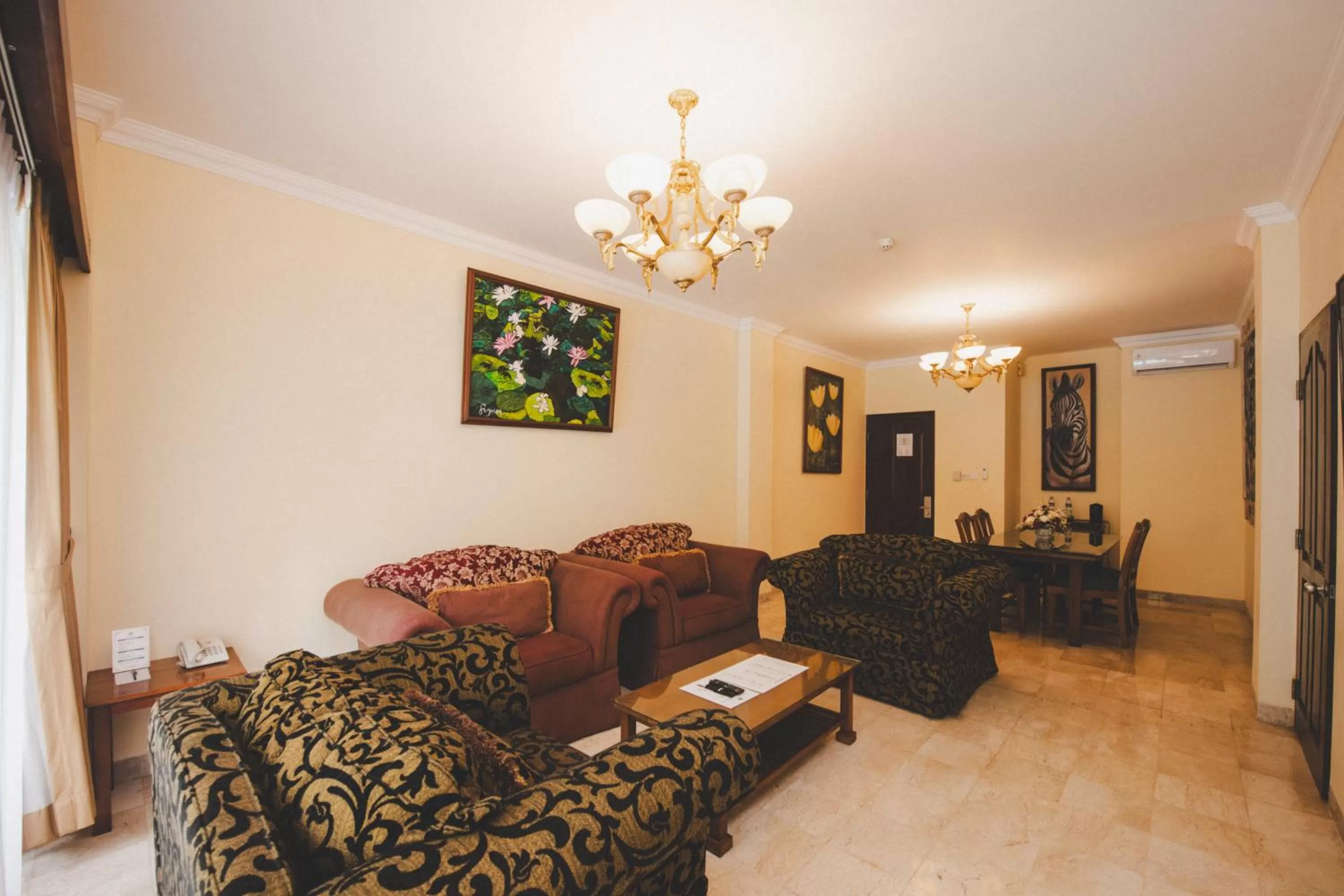 Living room in Hotel Kumala Pantai